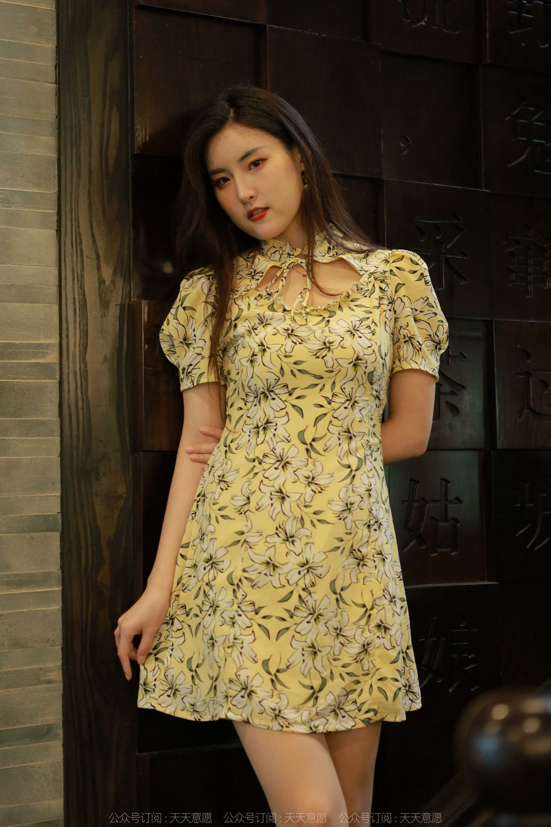 [IESS异思趣向] 小宝 长腿连衣裙