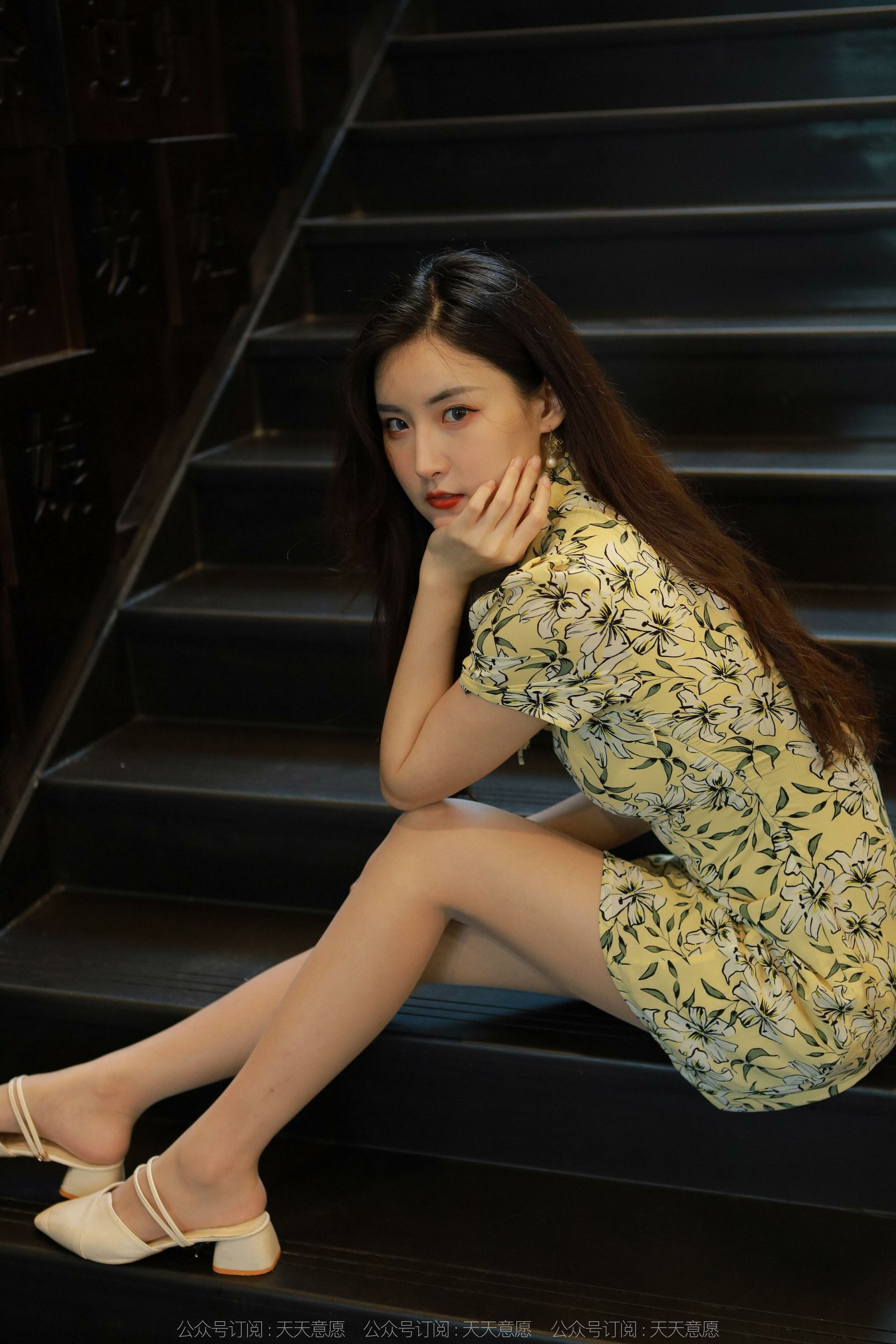 [IESS异思趣向] 小宝 长腿连衣裙