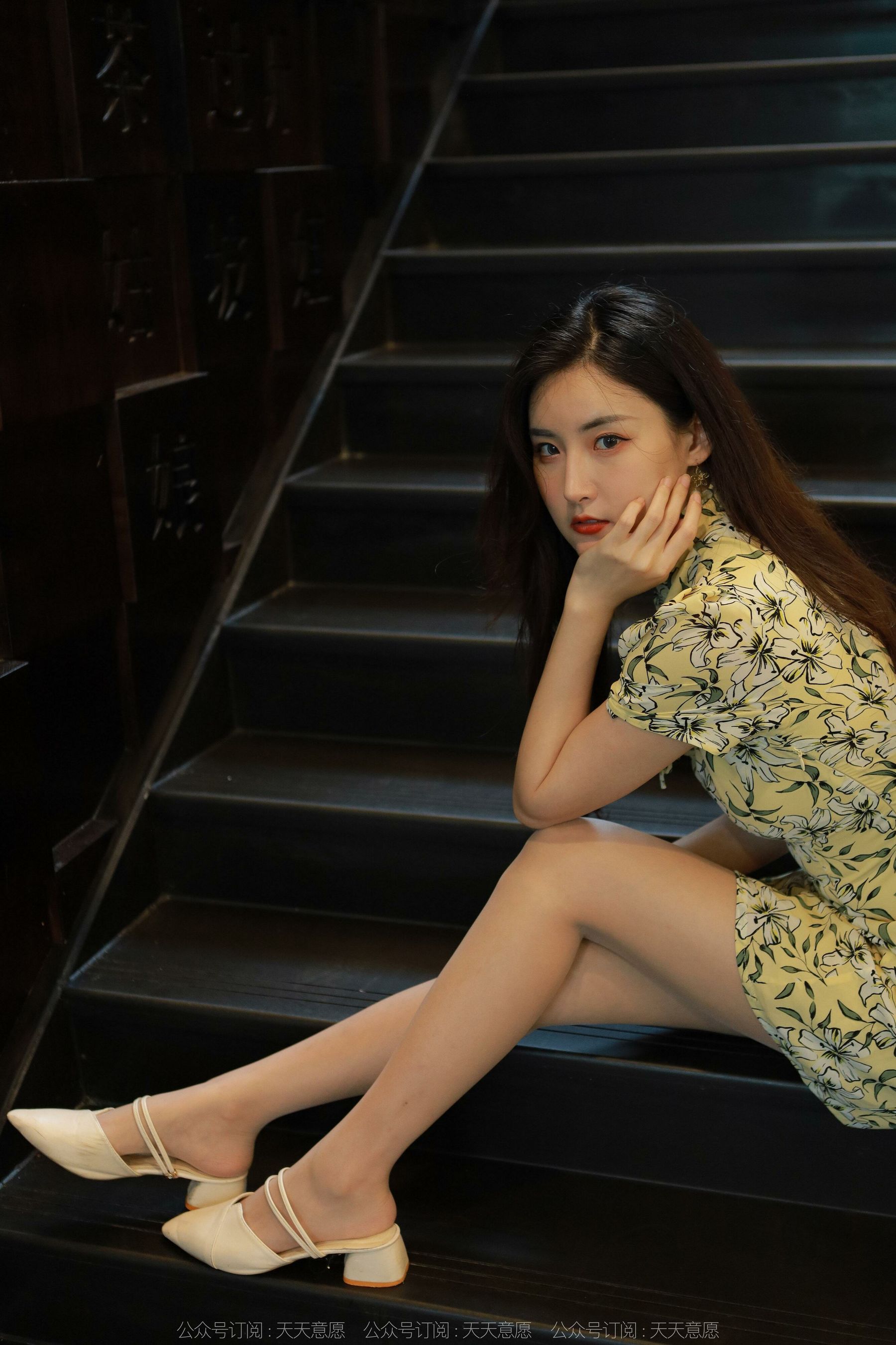 [IESS异思趣向] 小宝 长腿连衣裙