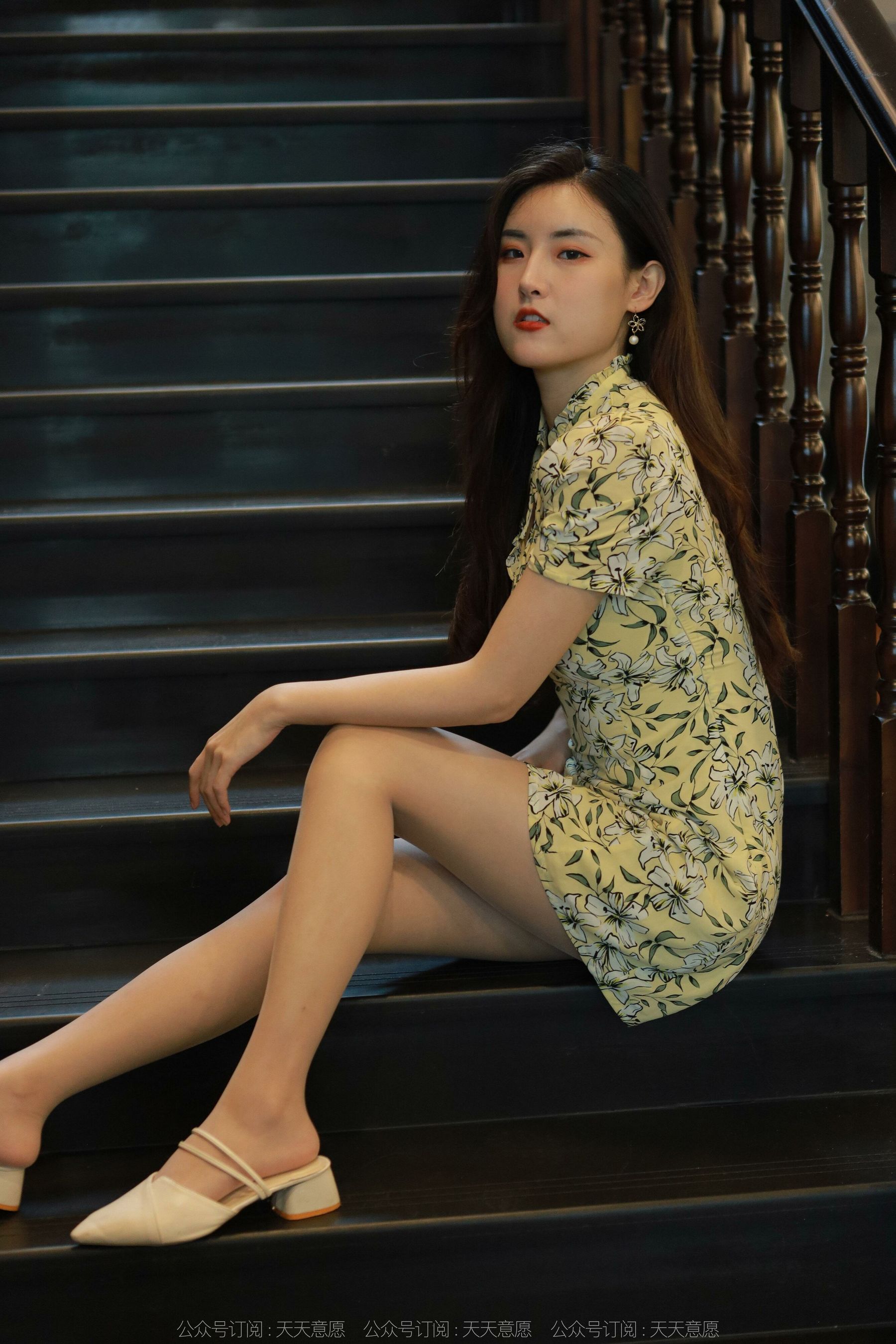 [IESS异思趣向] 小宝 长腿连衣裙