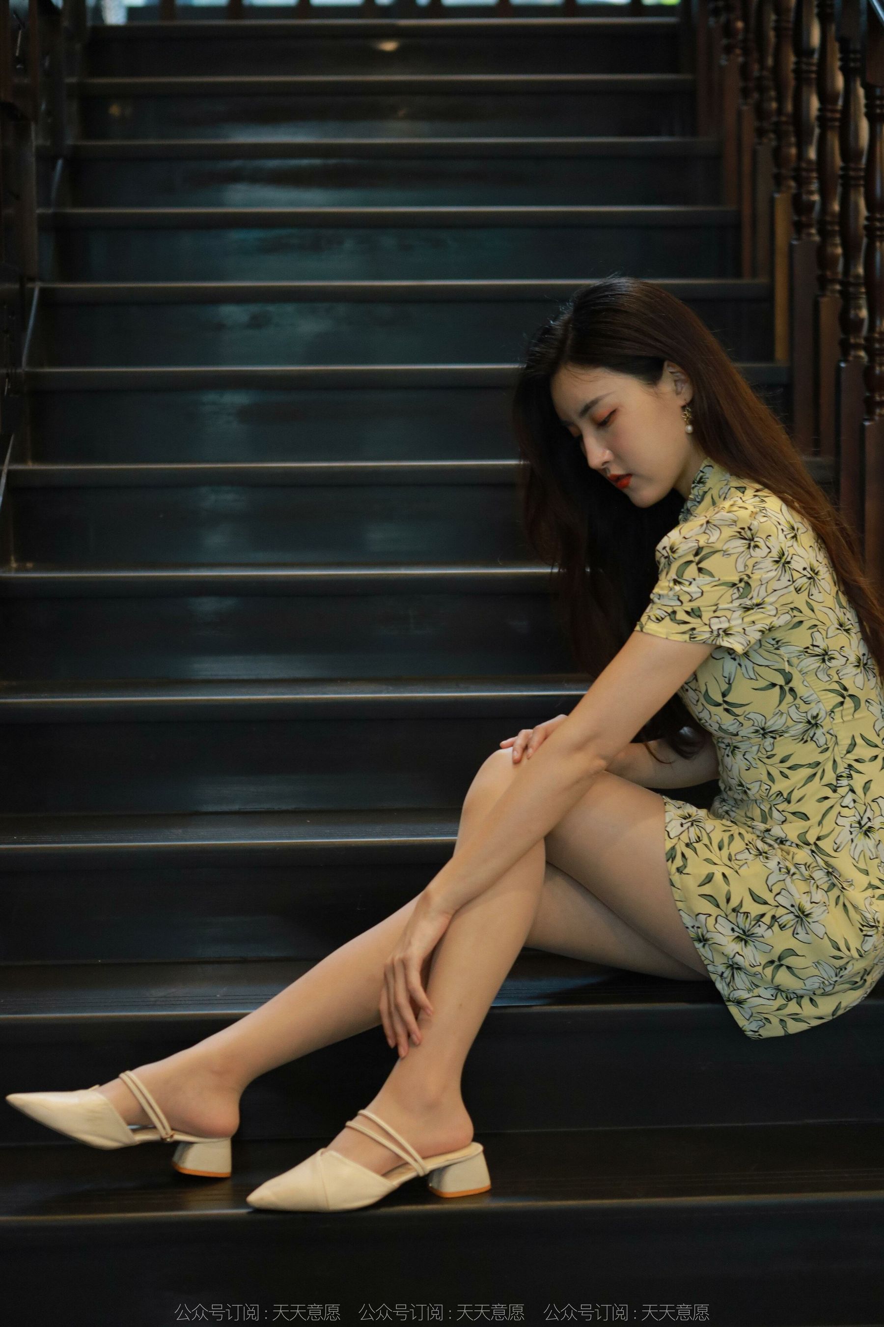 [IESS异思趣向] 小宝 长腿连衣裙