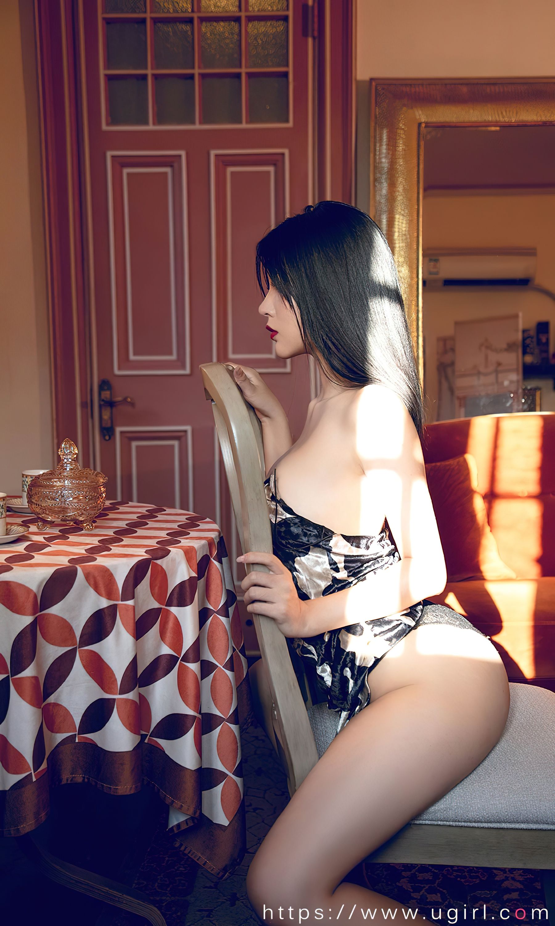 [爱尤物Ugirls] No.2417 尤果合辑 深爱藏心