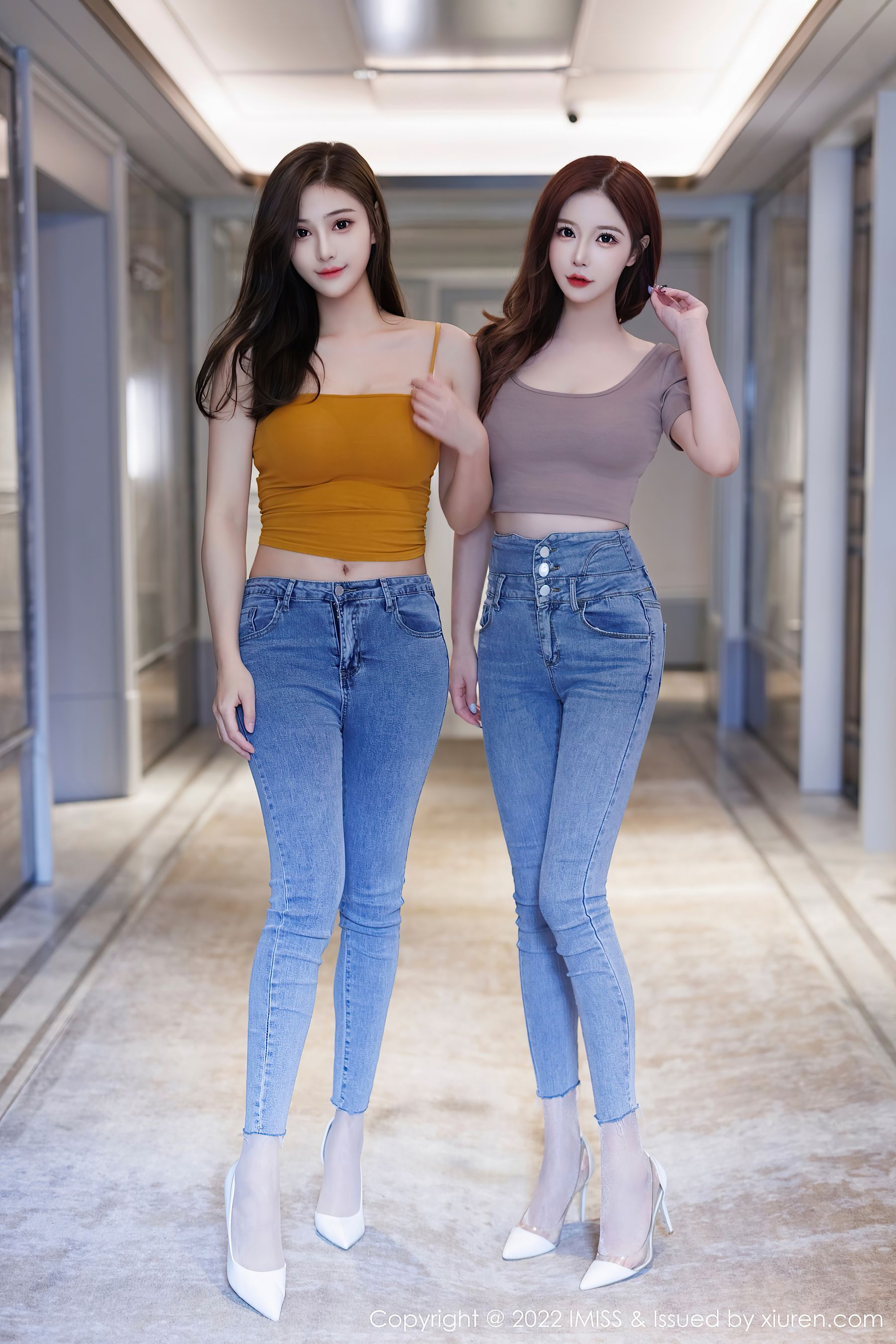 [爱蜜社IMiss] Vol.697 @Lavinia肉肉&@LindaLinda 模特合集