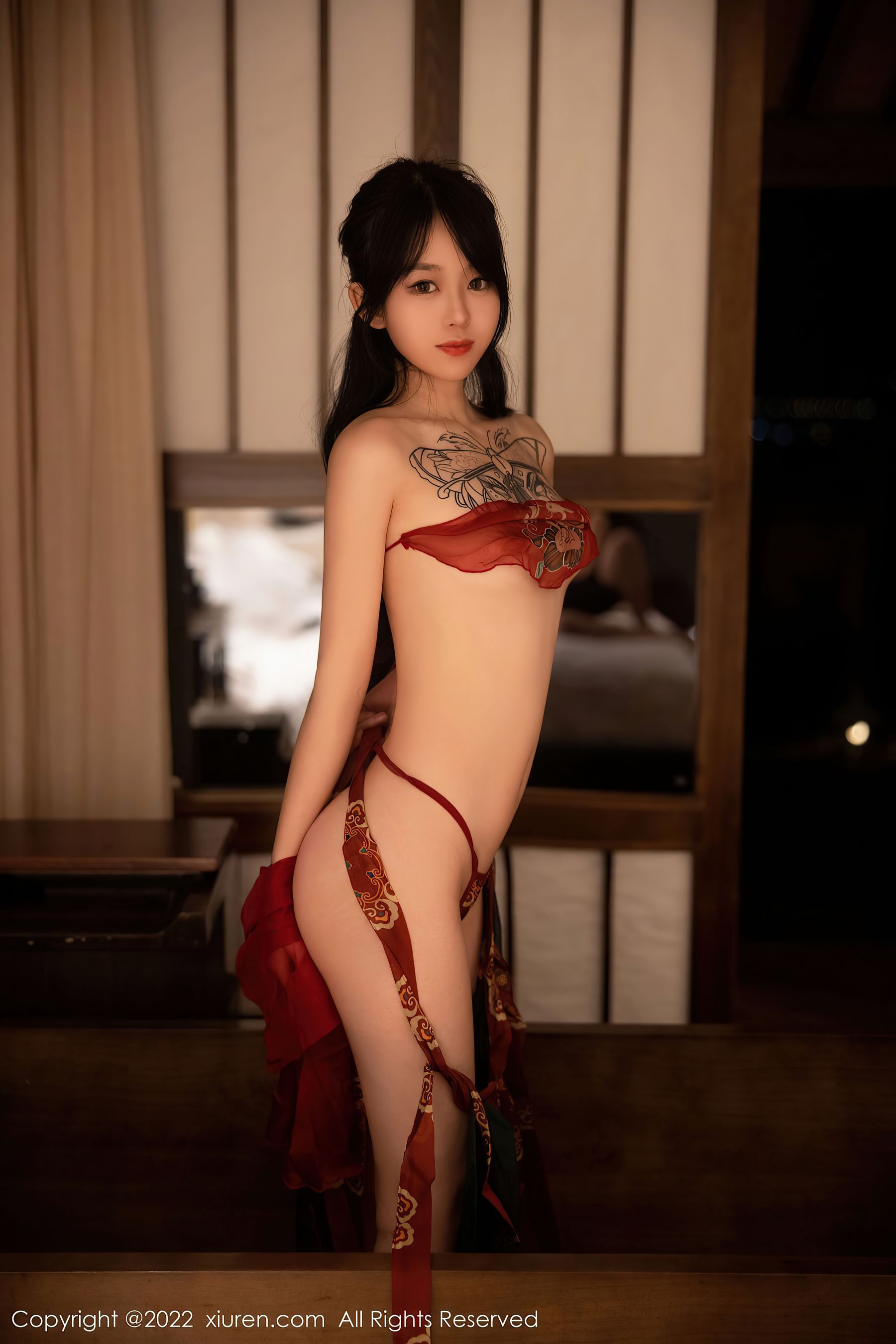 [秀人XiuRen] No.5527 奶瓶