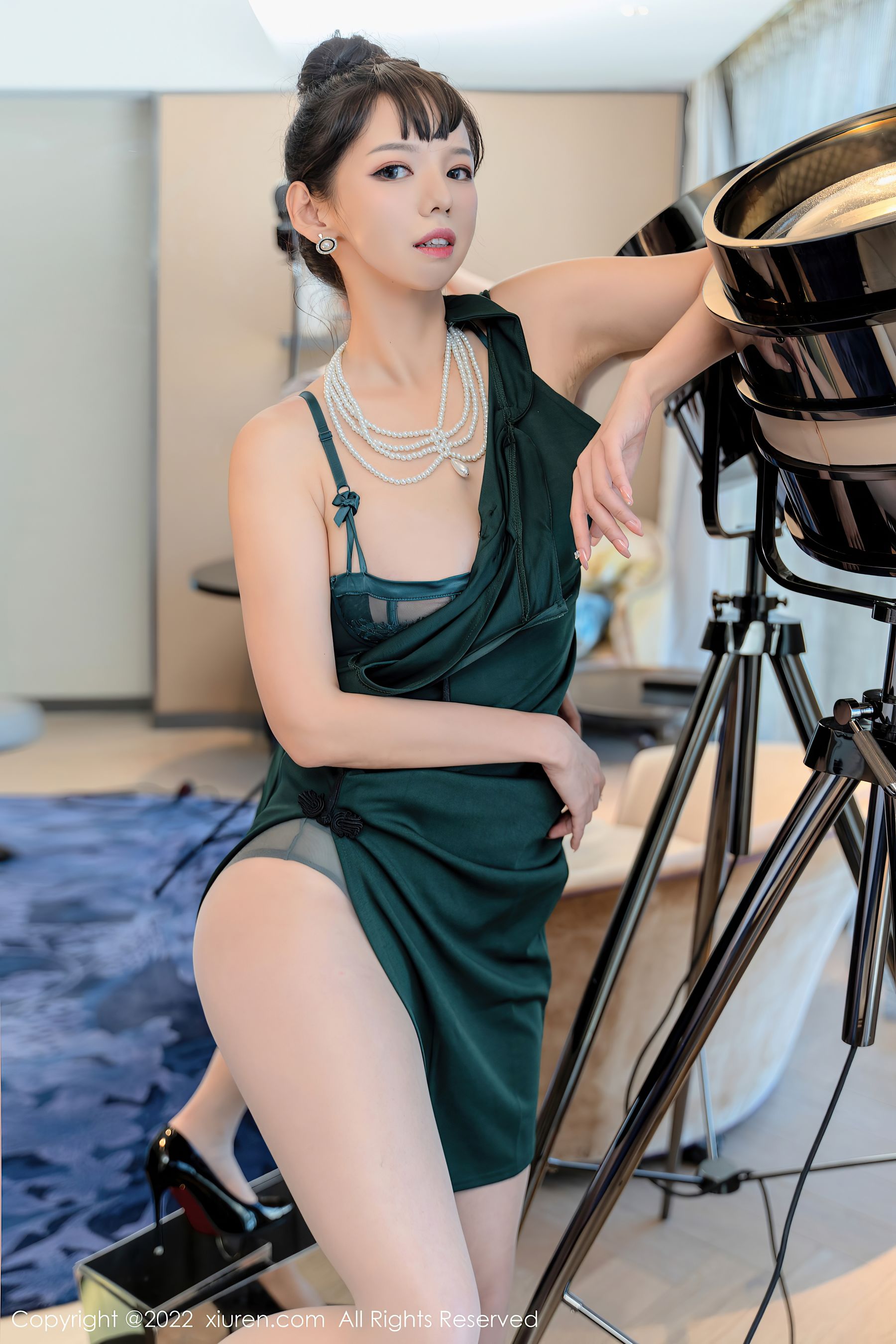 [秀人XiuRen] No.5646 大美妞儿