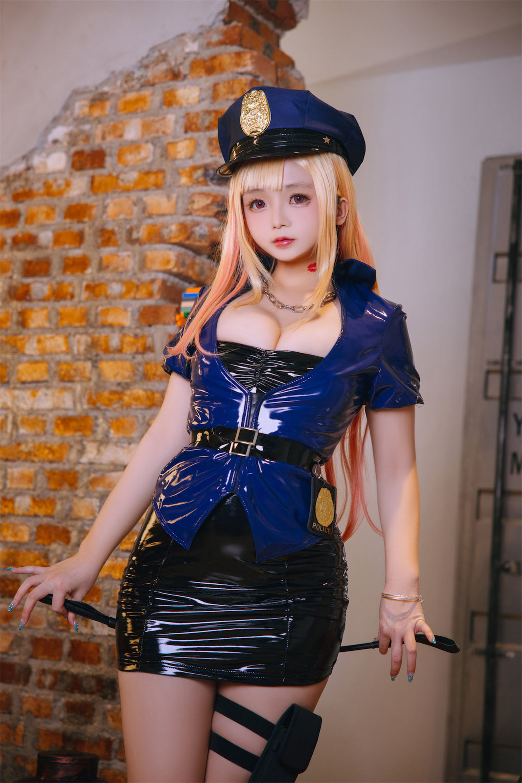 [福利COS] Cosplay日奈娇 - 喜多川海梦女警