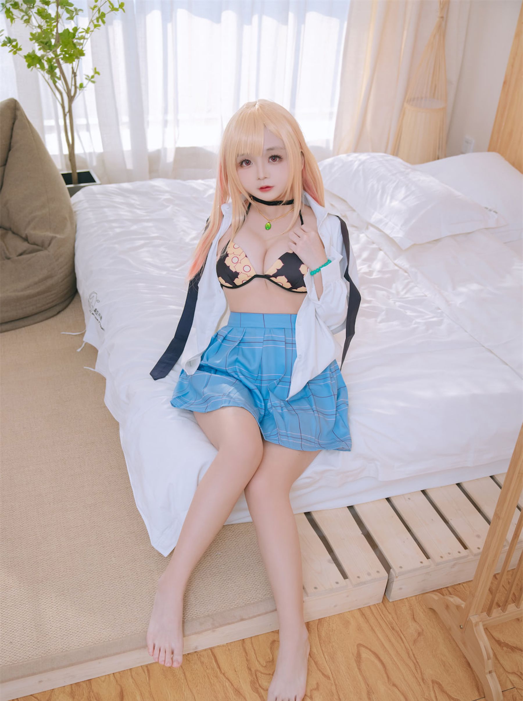 [福利COS] Cosplay日奈娇 - 更衣人偶喜多川海梦泳装
