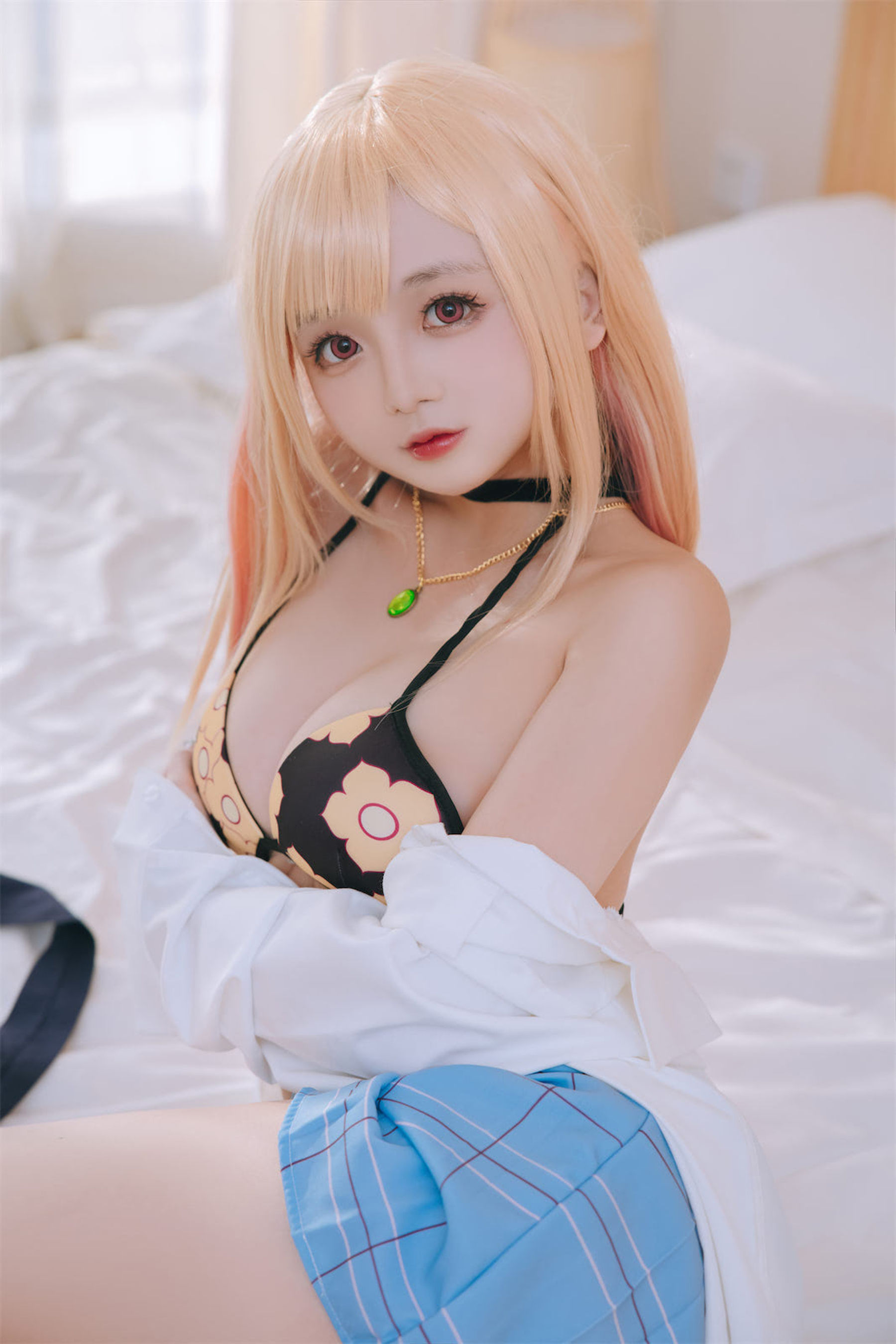 [福利COS] Cosplay日奈娇 - 更衣人偶喜多川海梦泳装