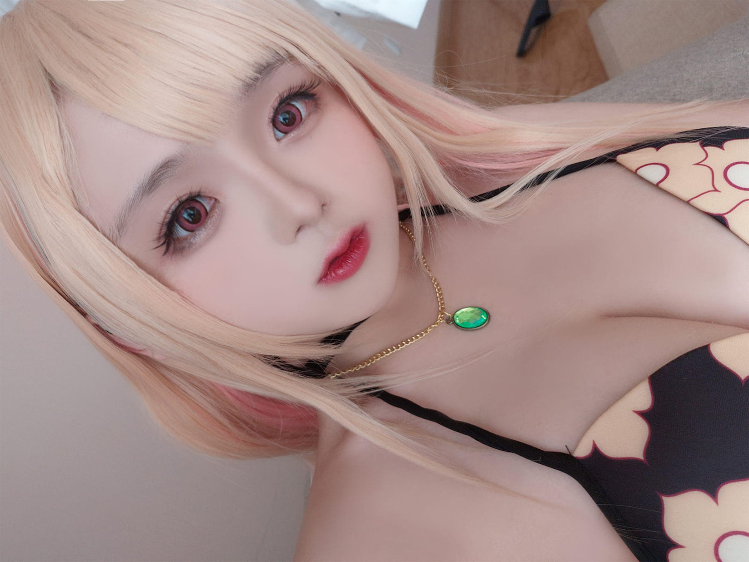 [福利COS] Cosplay日奈娇 - 更衣人偶喜多川海梦泳装