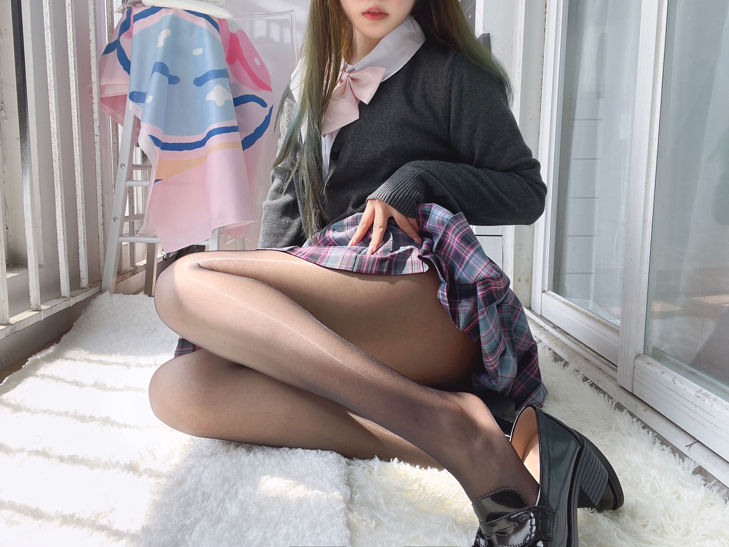 [福利COS] eloise软软 - JK黑丝