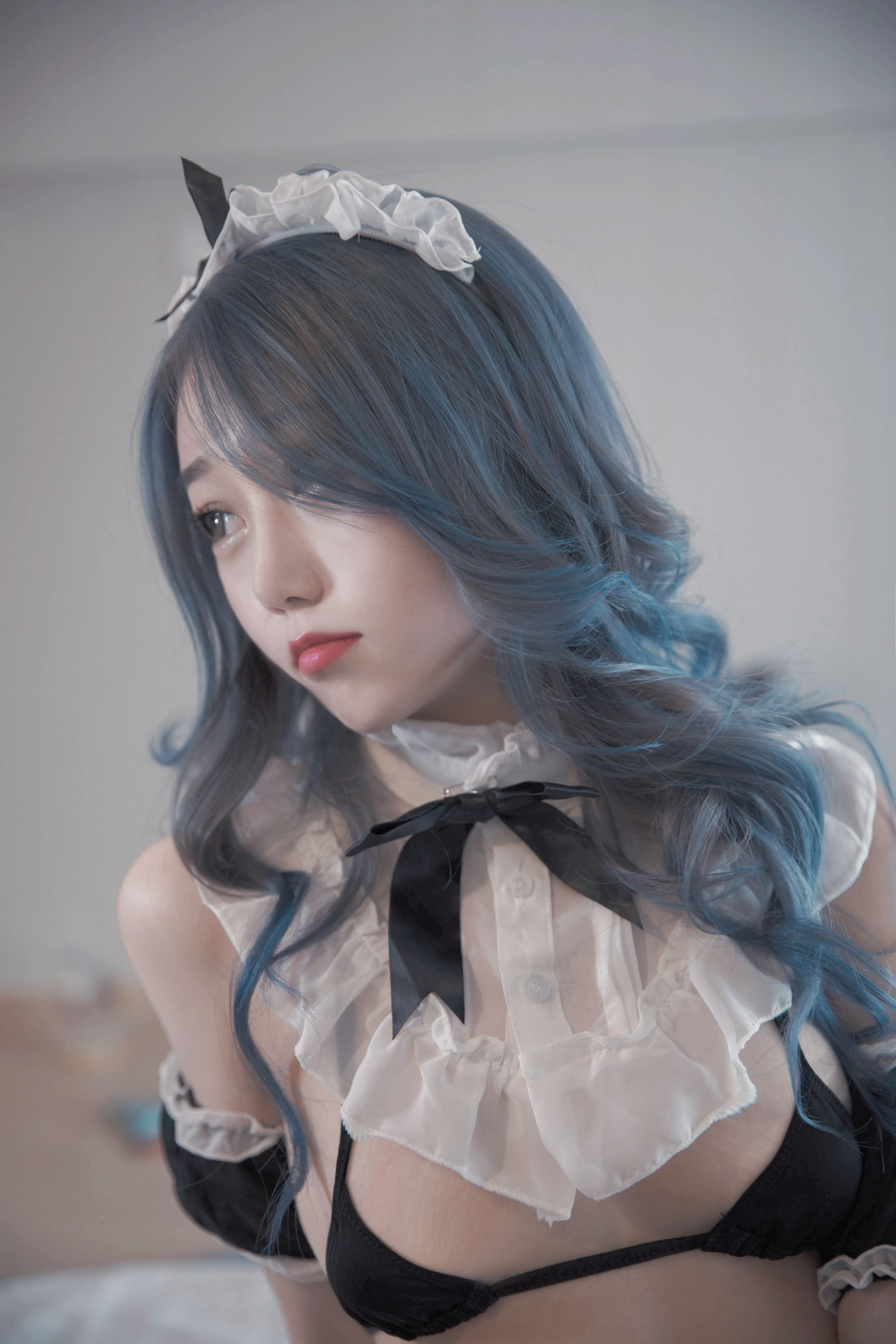 [福利COS] eloise软软 - 三点与黑丝