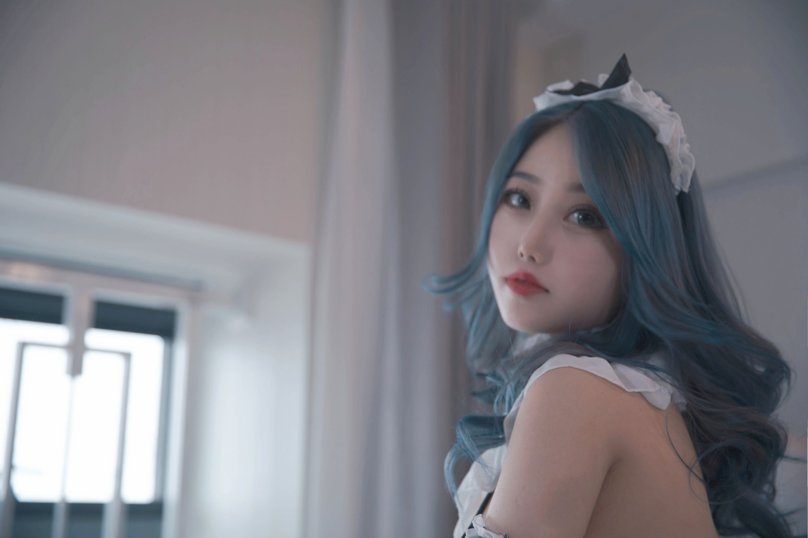 [福利COS] eloise软软 - 三点与黑丝