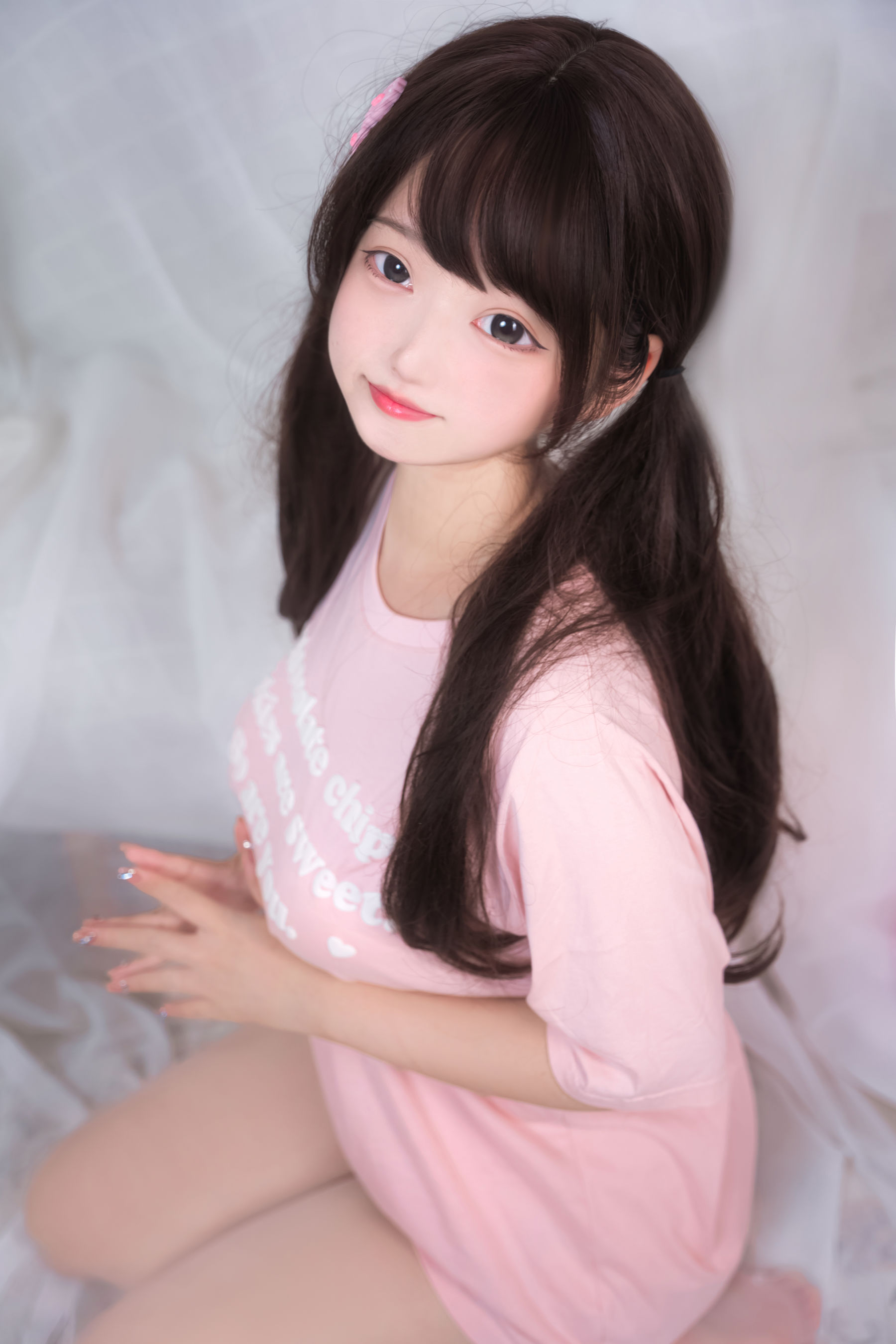 [福利COS] eloise软软 - 乖乖的白丝