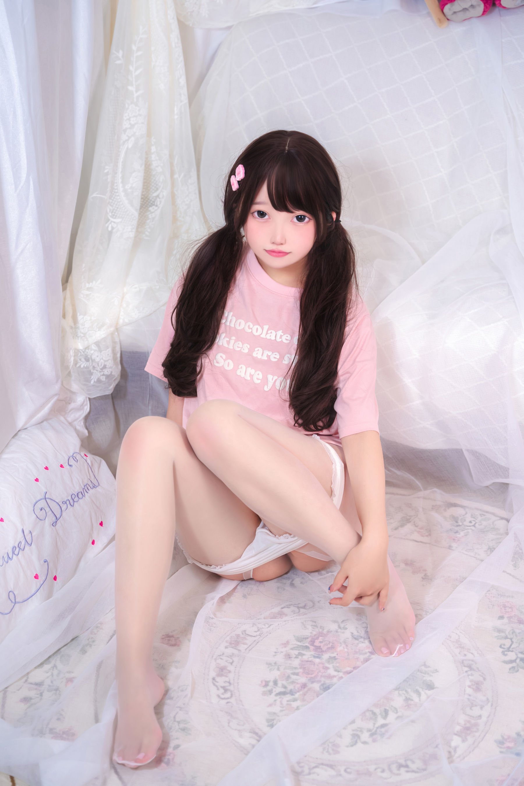 [福利COS] eloise软软 - 乖乖的白丝