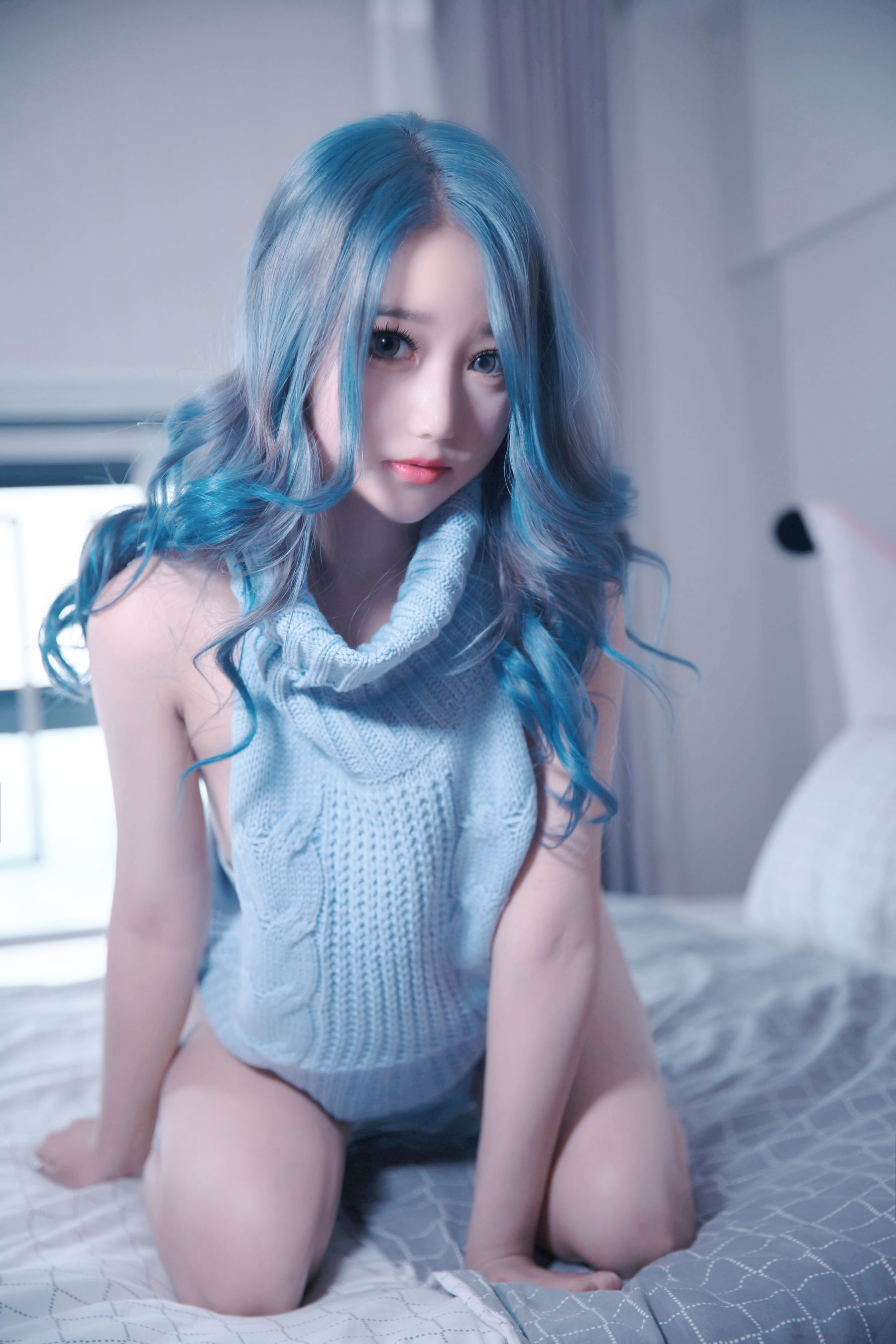 [福利COS] eloise软软 - 毛衣少女