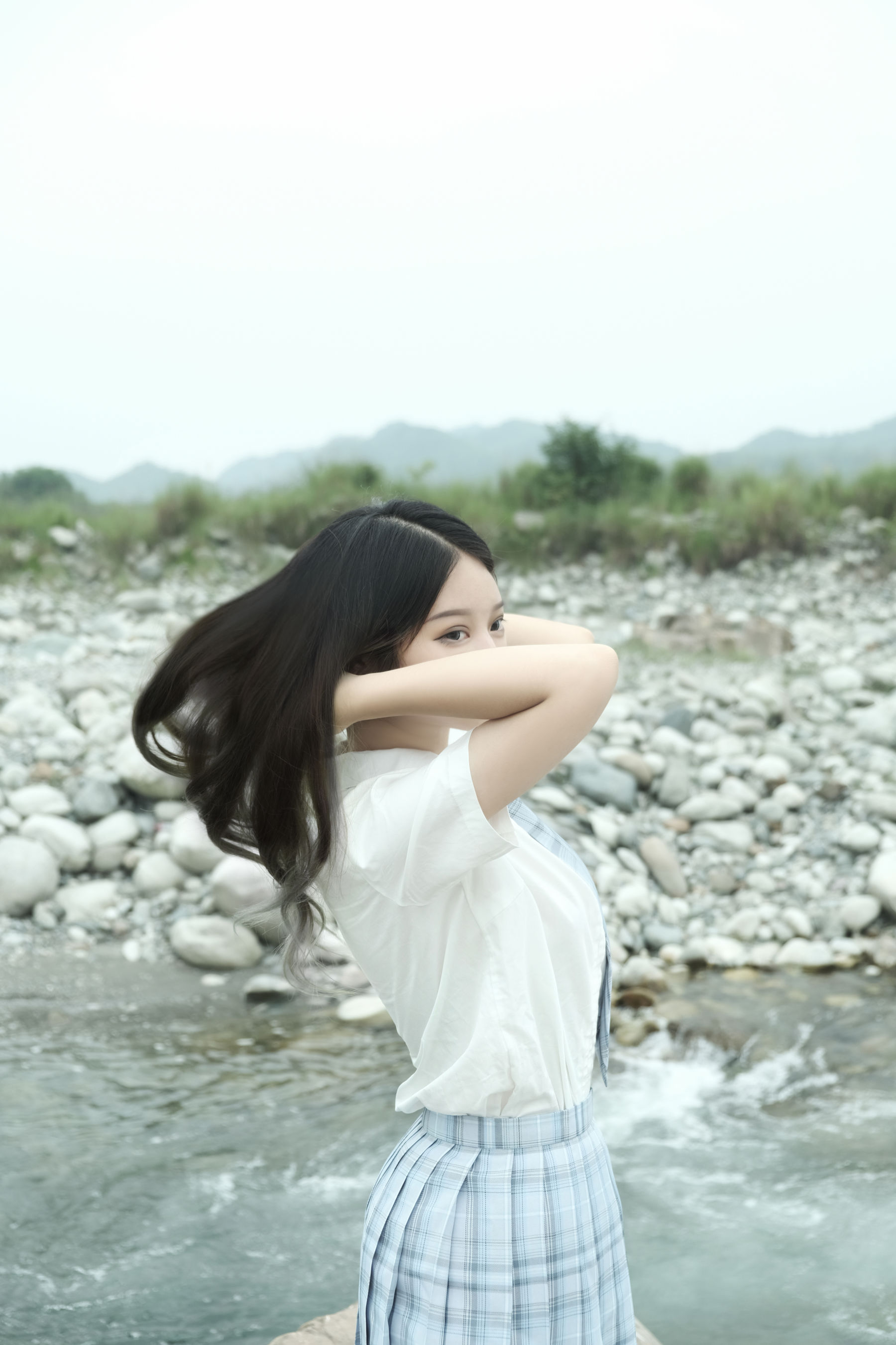 [福利COS] eloise软软 - 河边JK