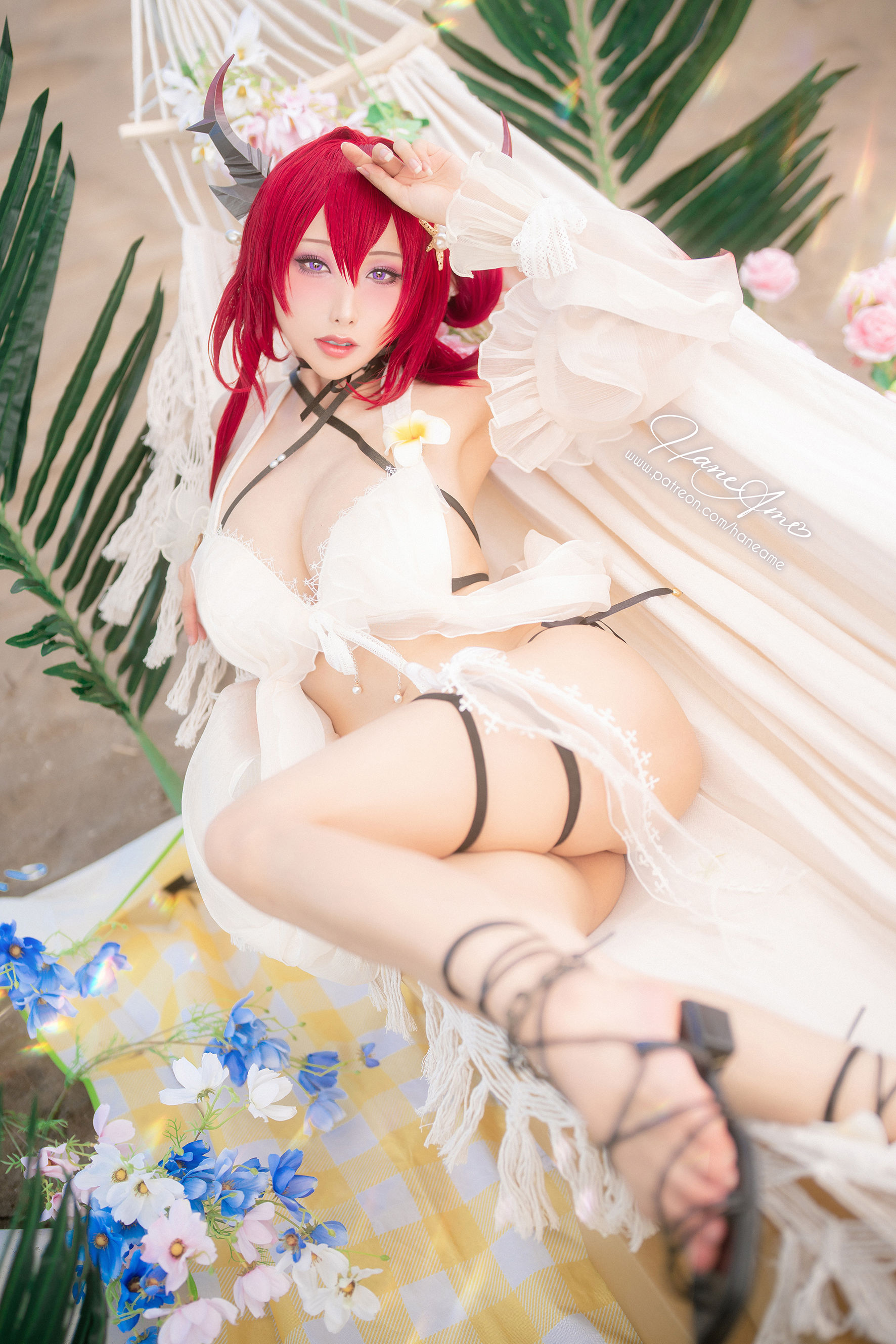 [福利COS] Hane Ame 雨波写真 - Arknights Surtr 泳裝