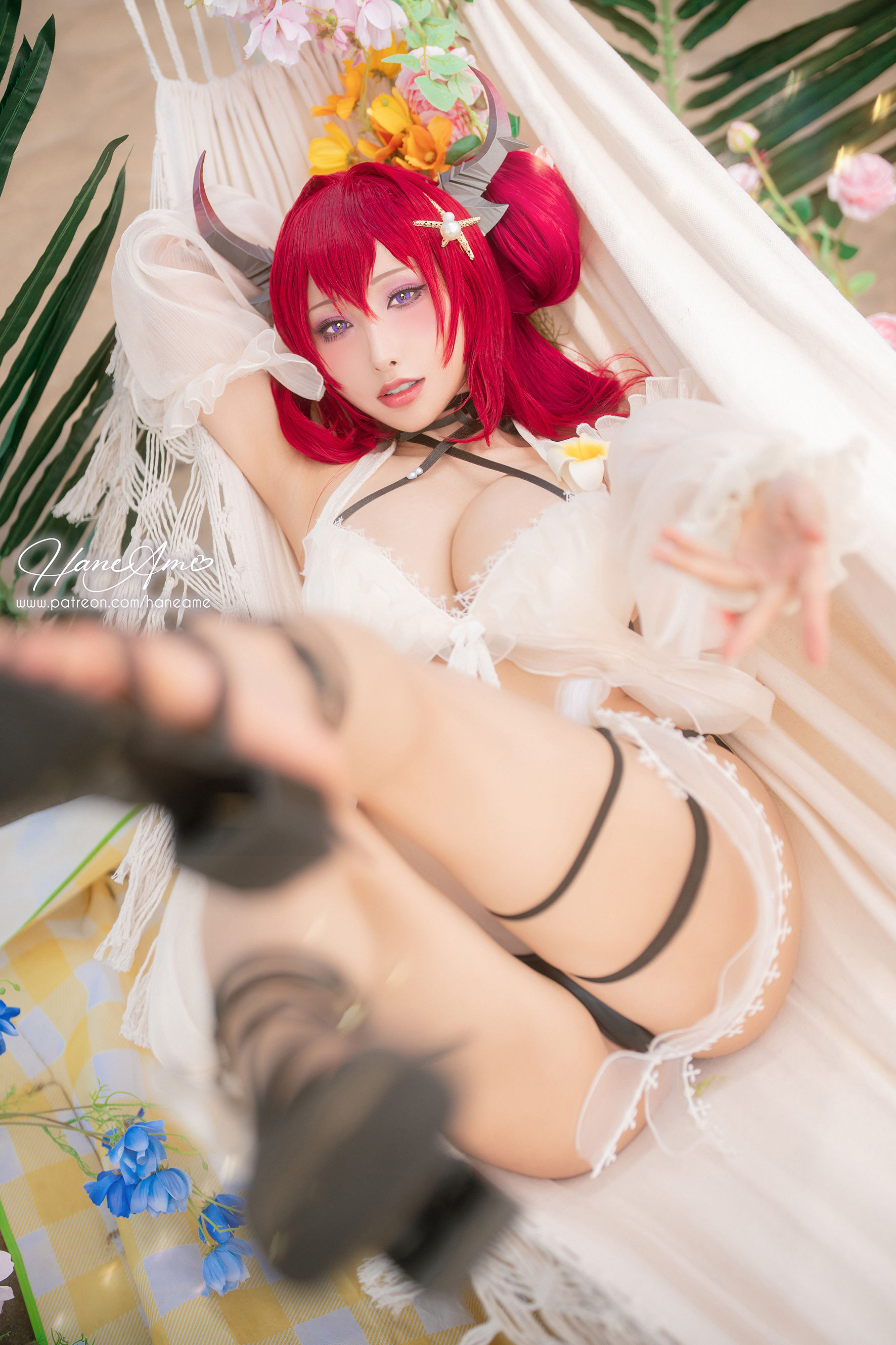 [福利COS] Hane Ame 雨波写真 - Arknights Surtr 泳裝