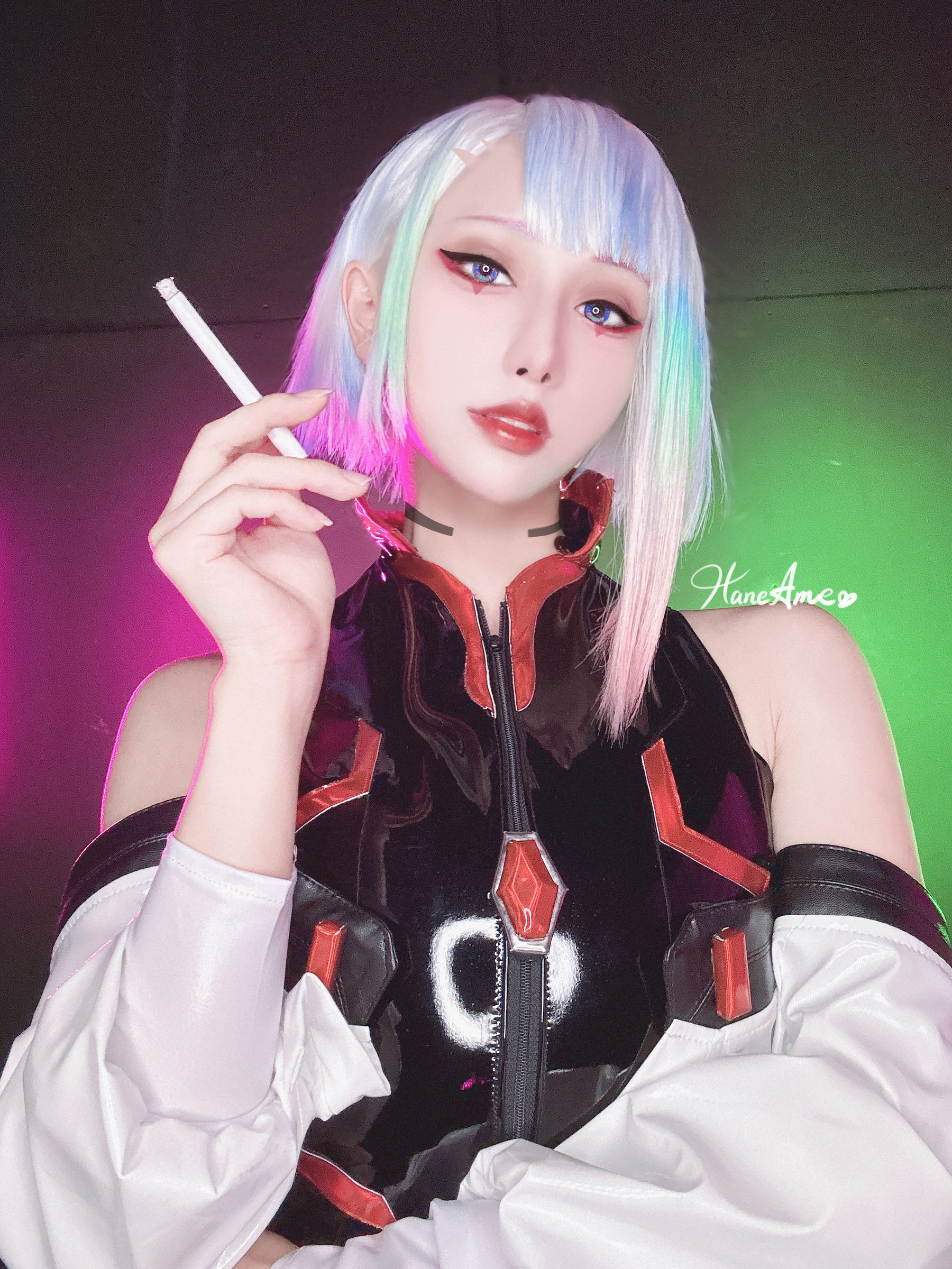 [福利COS] Hane Ame 雨波写真 - Cyberpunk Lucy