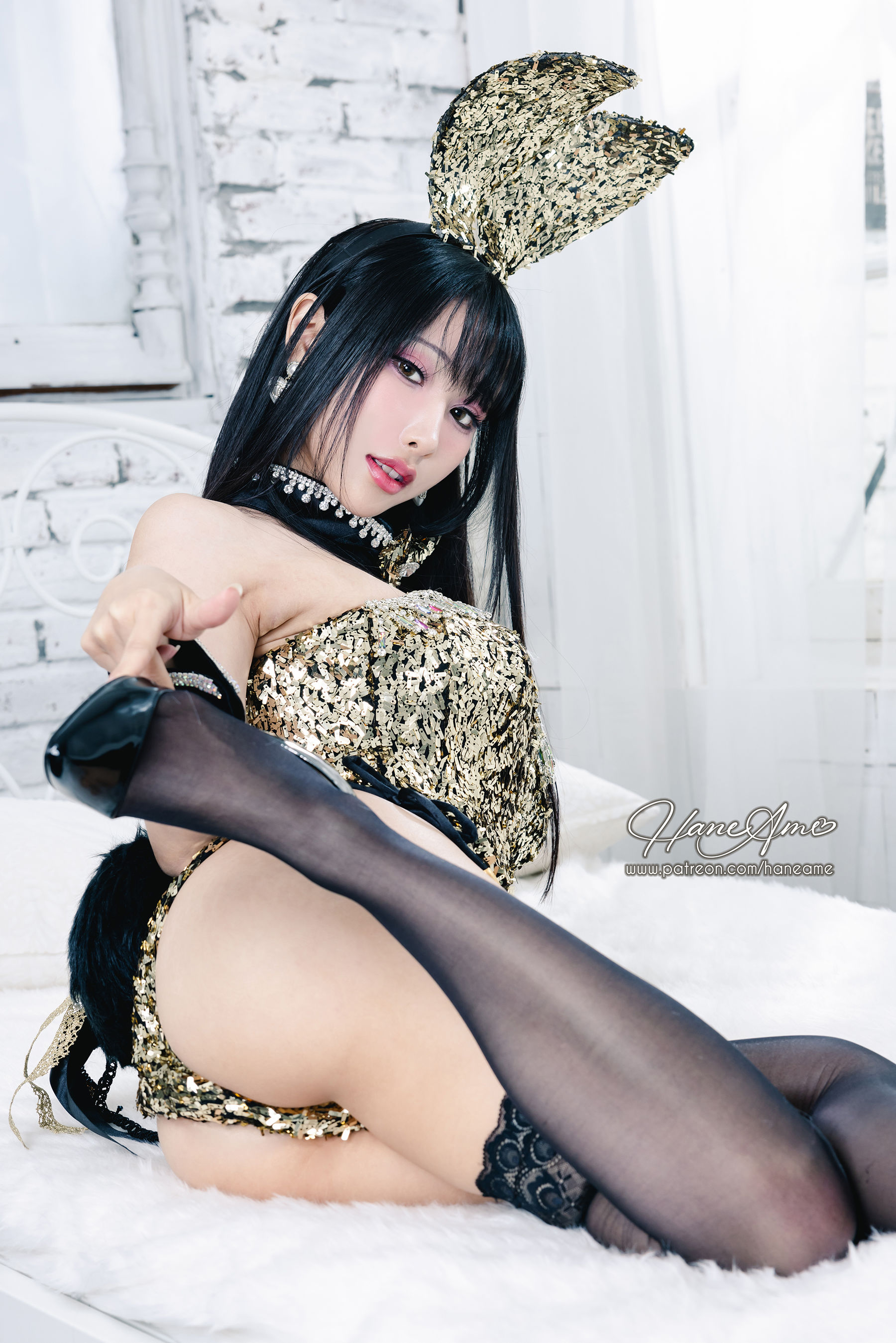 [福利COS] Hane Ame 雨波写真 - Original Dazzling Bunny 金炫兔女郎