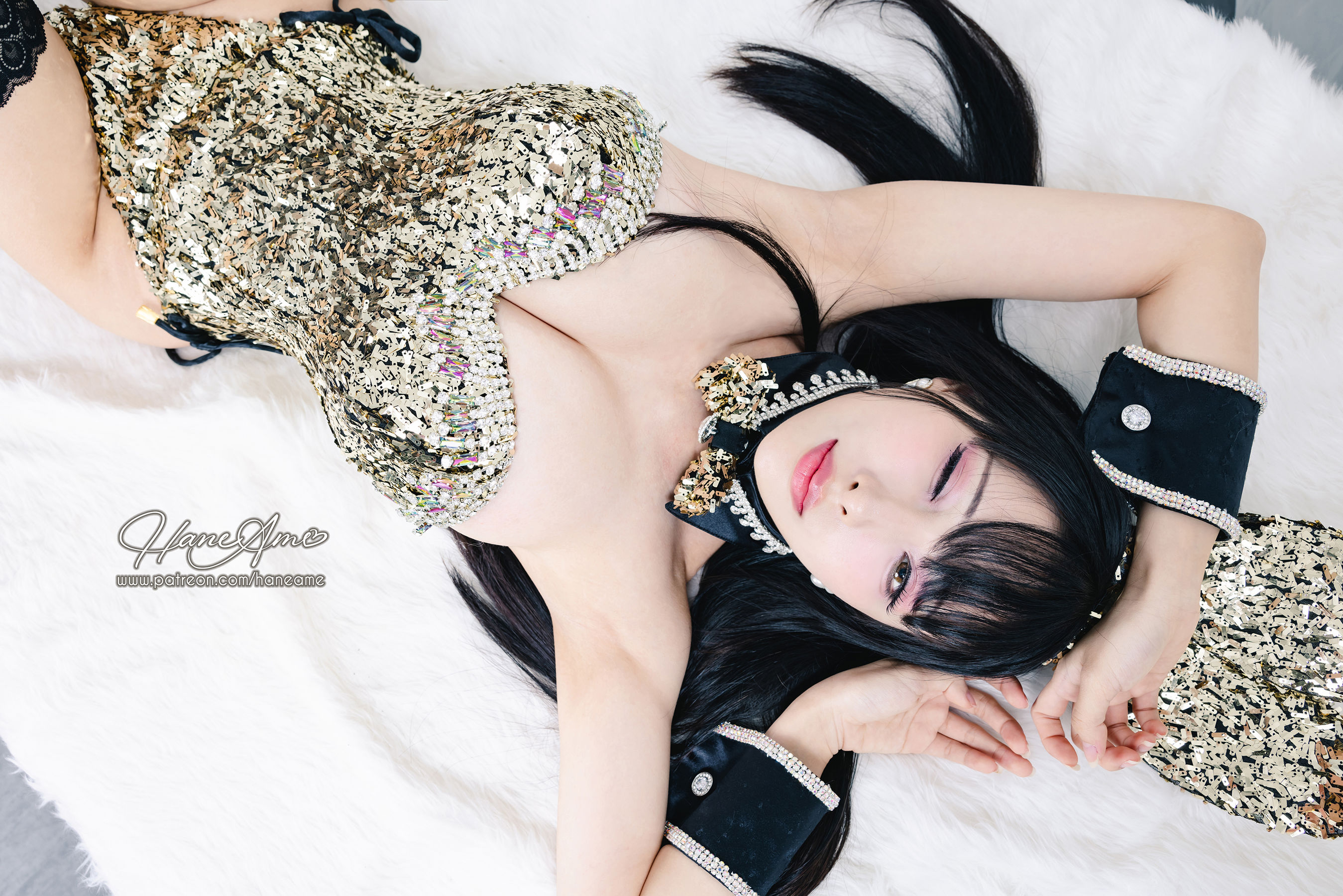 [福利COS] Hane Ame 雨波写真 - Original Dazzling Bunny 金炫兔女郎