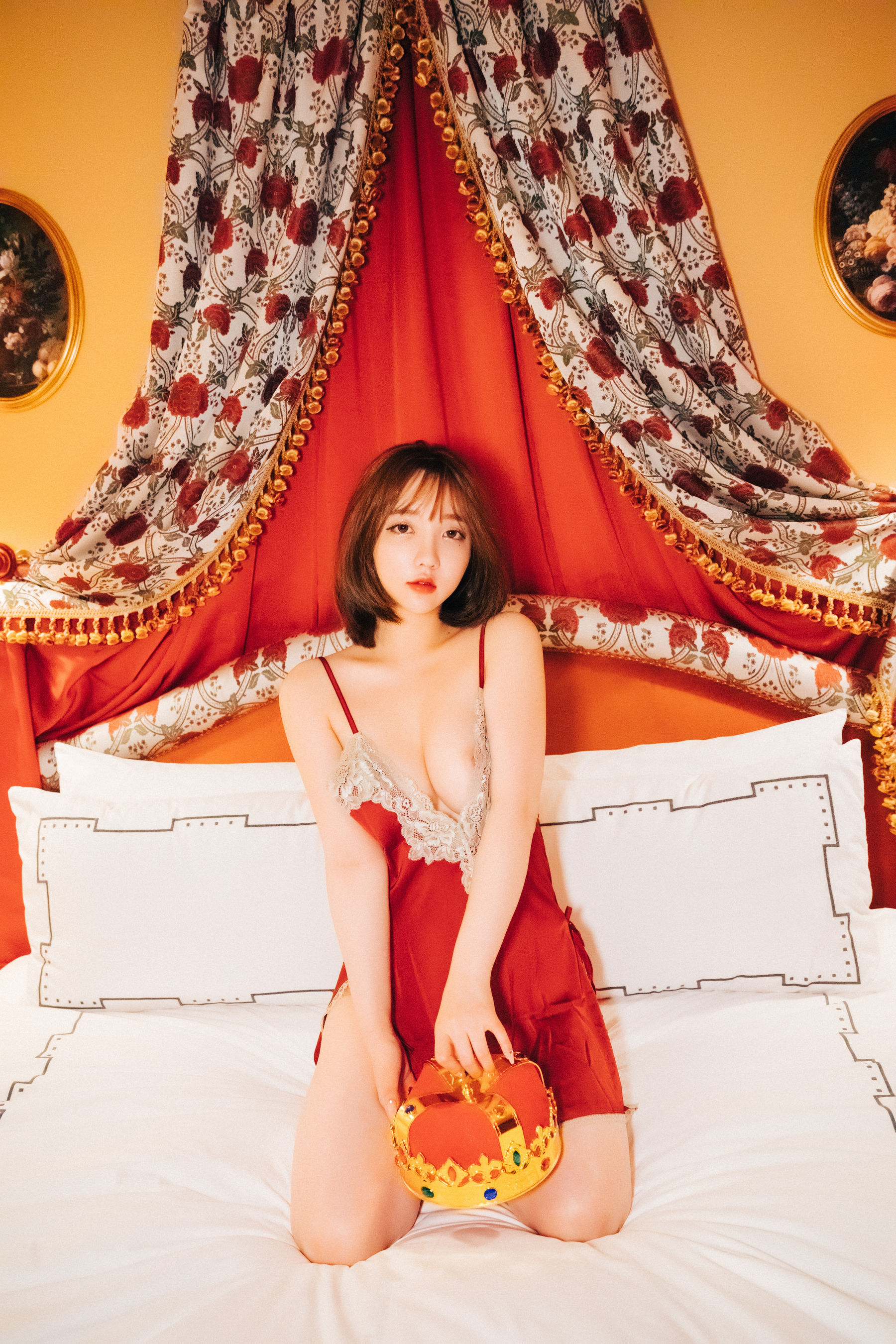[福利COS] LOOZY YeEun – Halloqueen