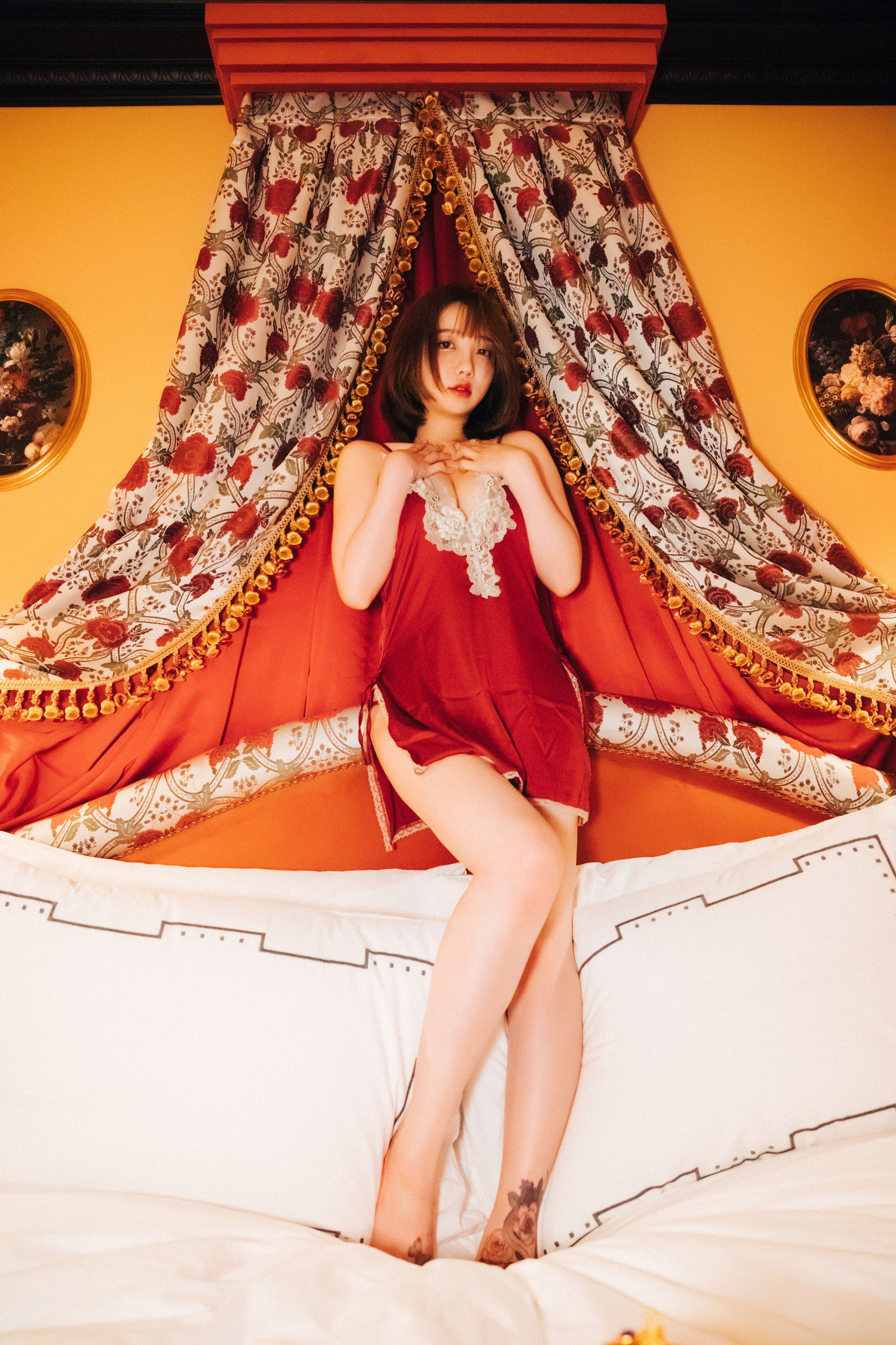 [福利COS] LOOZY YeEun – Halloqueen