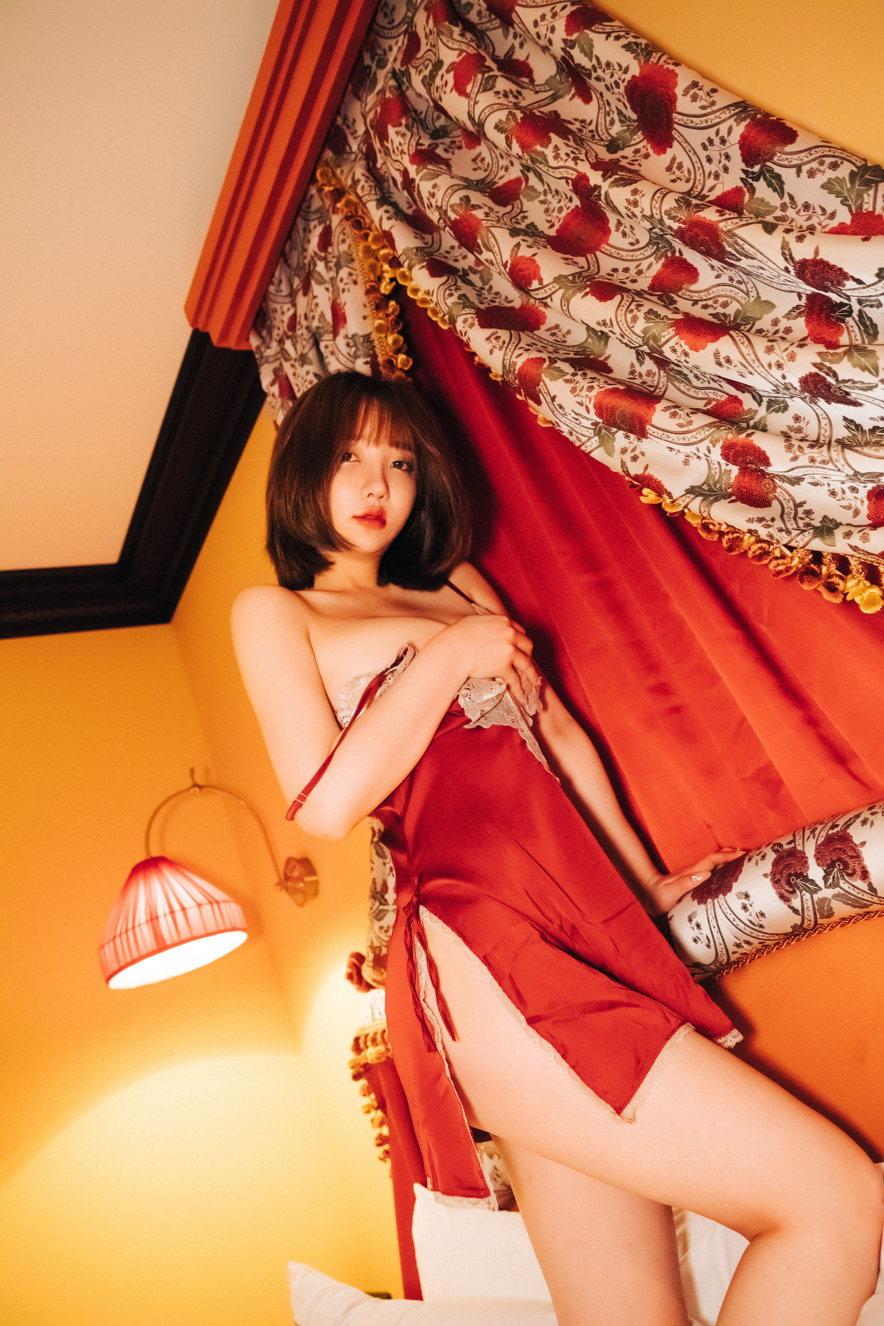 [福利COS] LOOZY YeEun – Halloqueen
