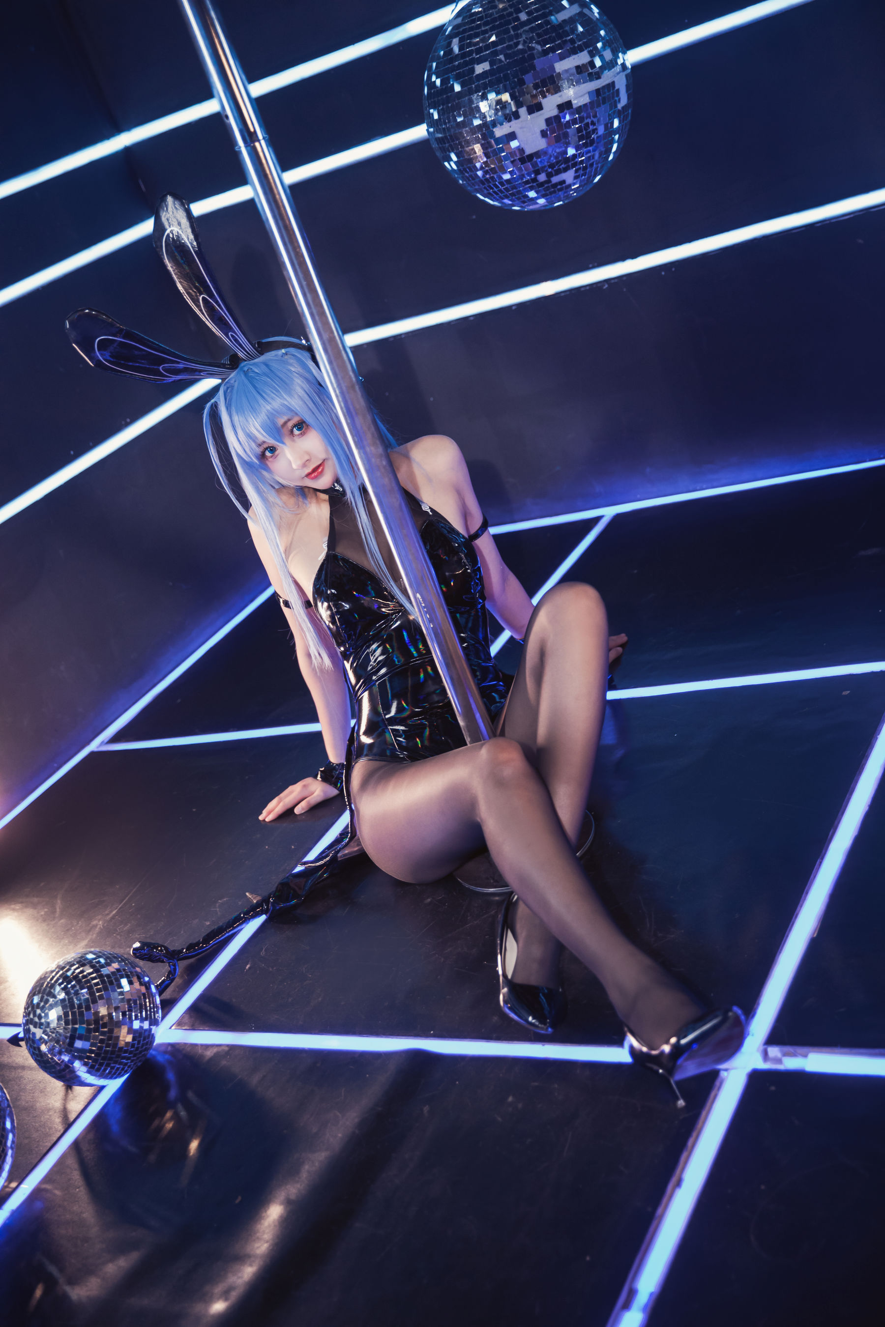 [福利COS] Luisa_零纱 - 新泽西兔女郎
