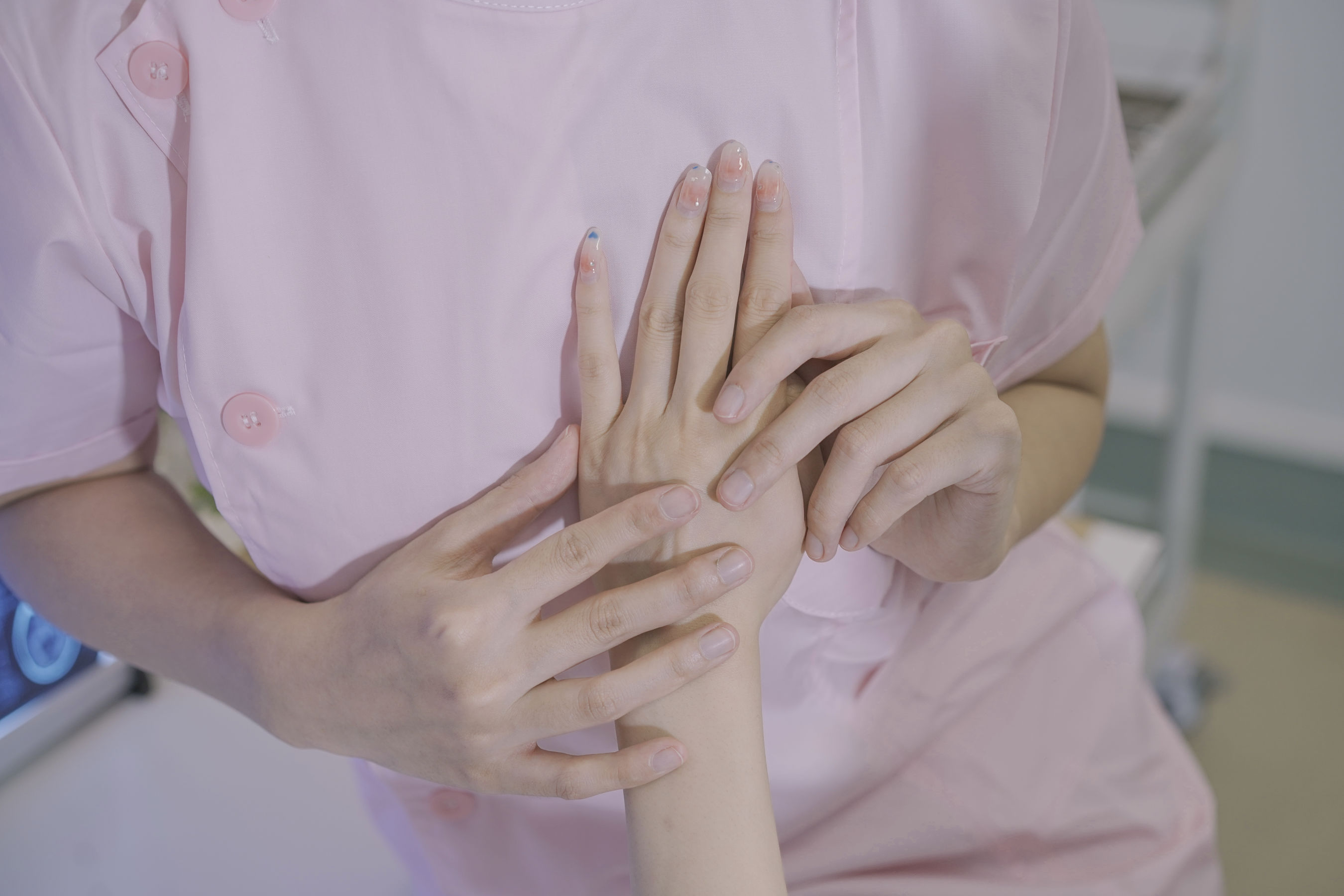 [福利COS] 云溪溪&奶桃桃 N47医护