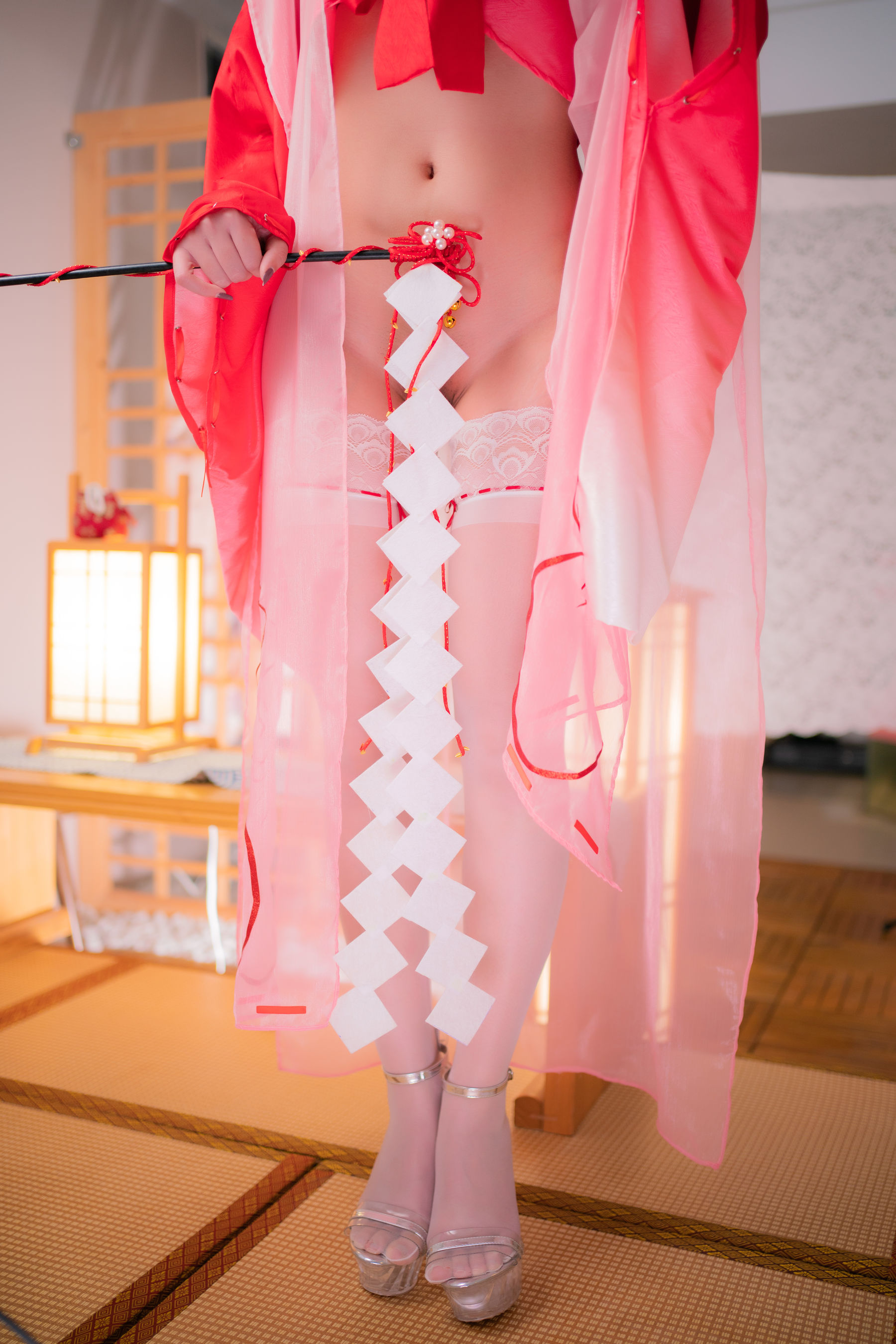 [福利COS] 动漫博主Money冷冷 - 辉夜巫女
