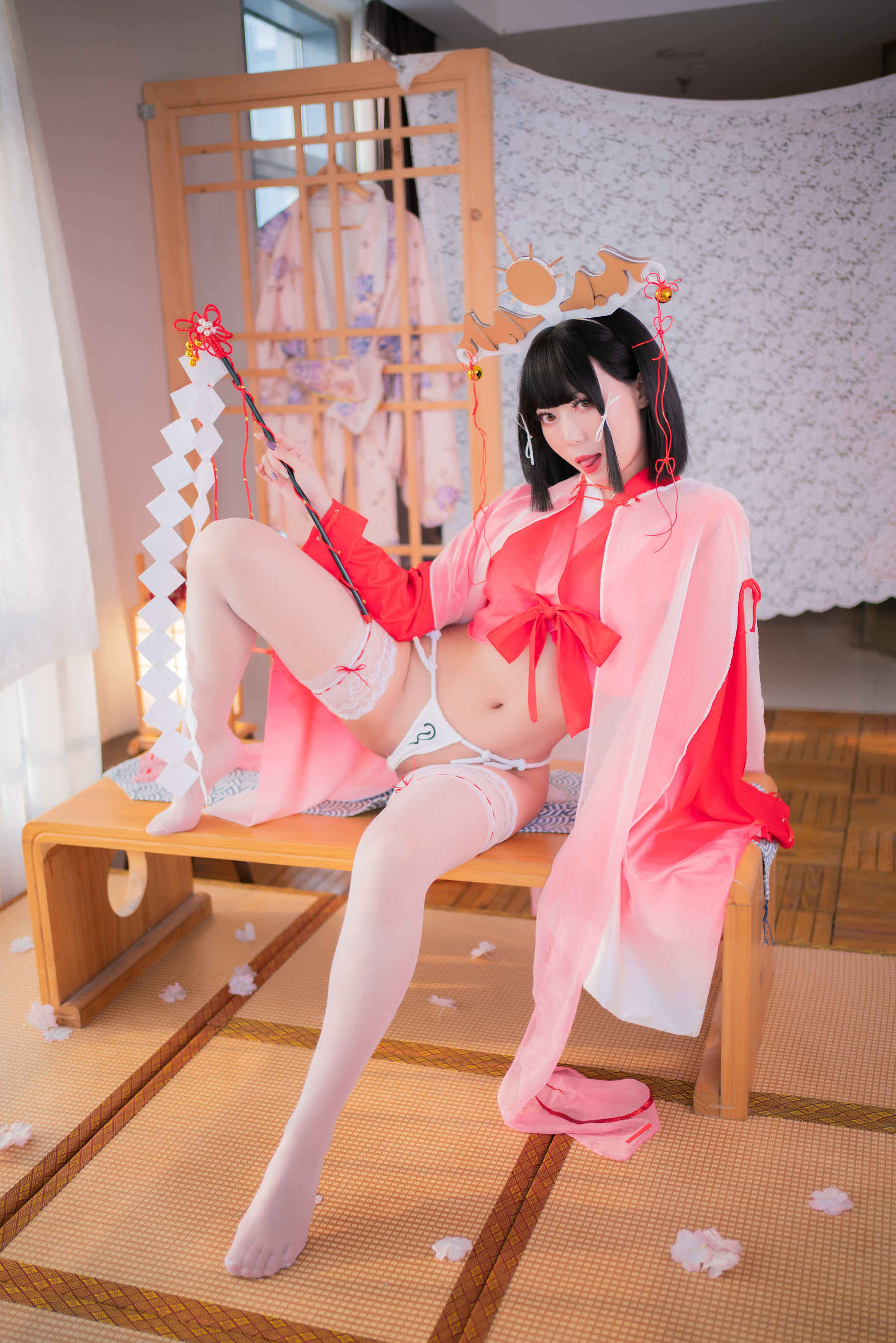 [福利COS] 动漫博主Money冷冷 - 辉夜巫女