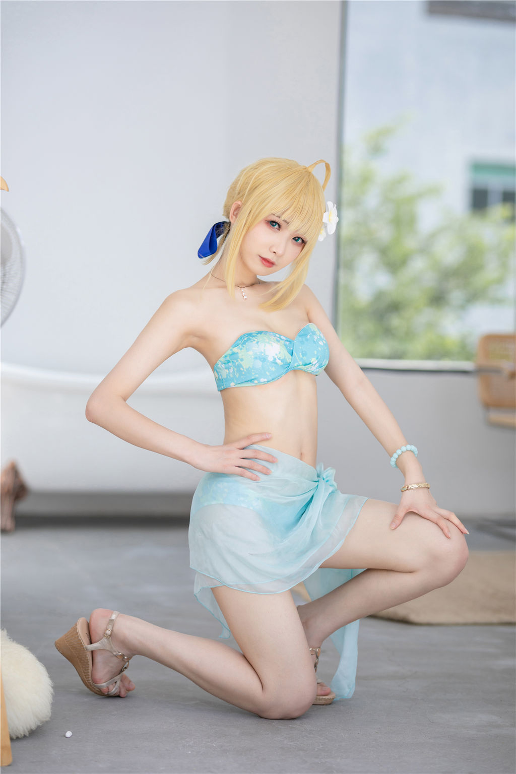 [福利COS] 动漫博主封疆疆v - 阿尔托莉雅・潘德拉贡 泳装