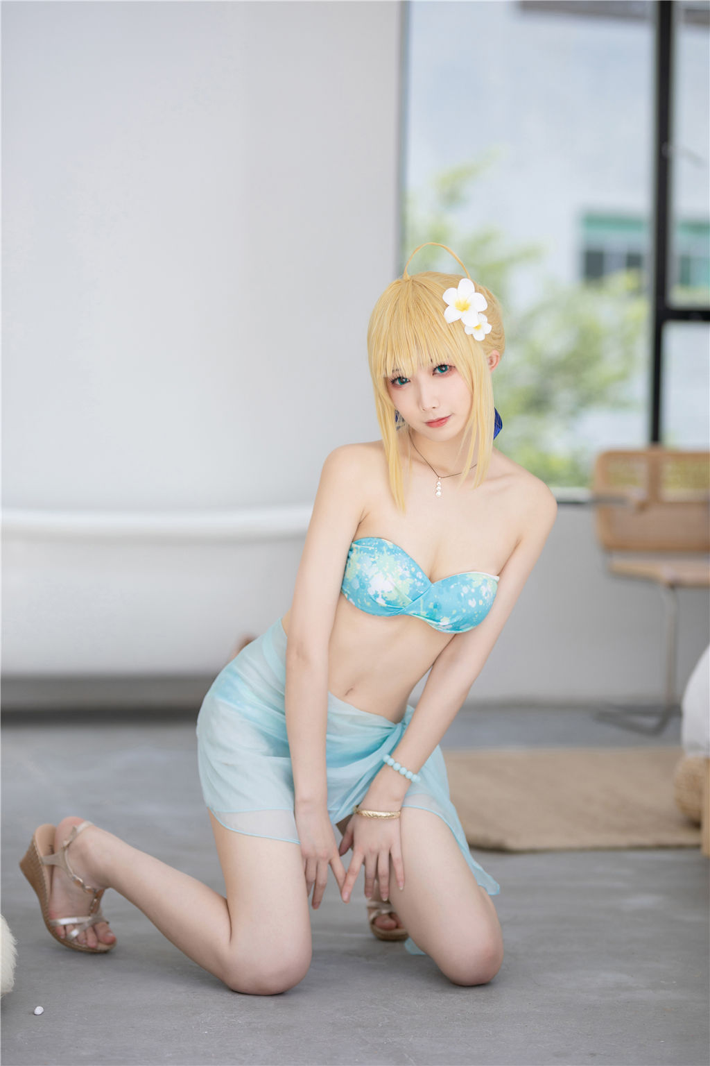 [福利COS] 动漫博主封疆疆v - 阿尔托莉雅・潘德拉贡 泳装