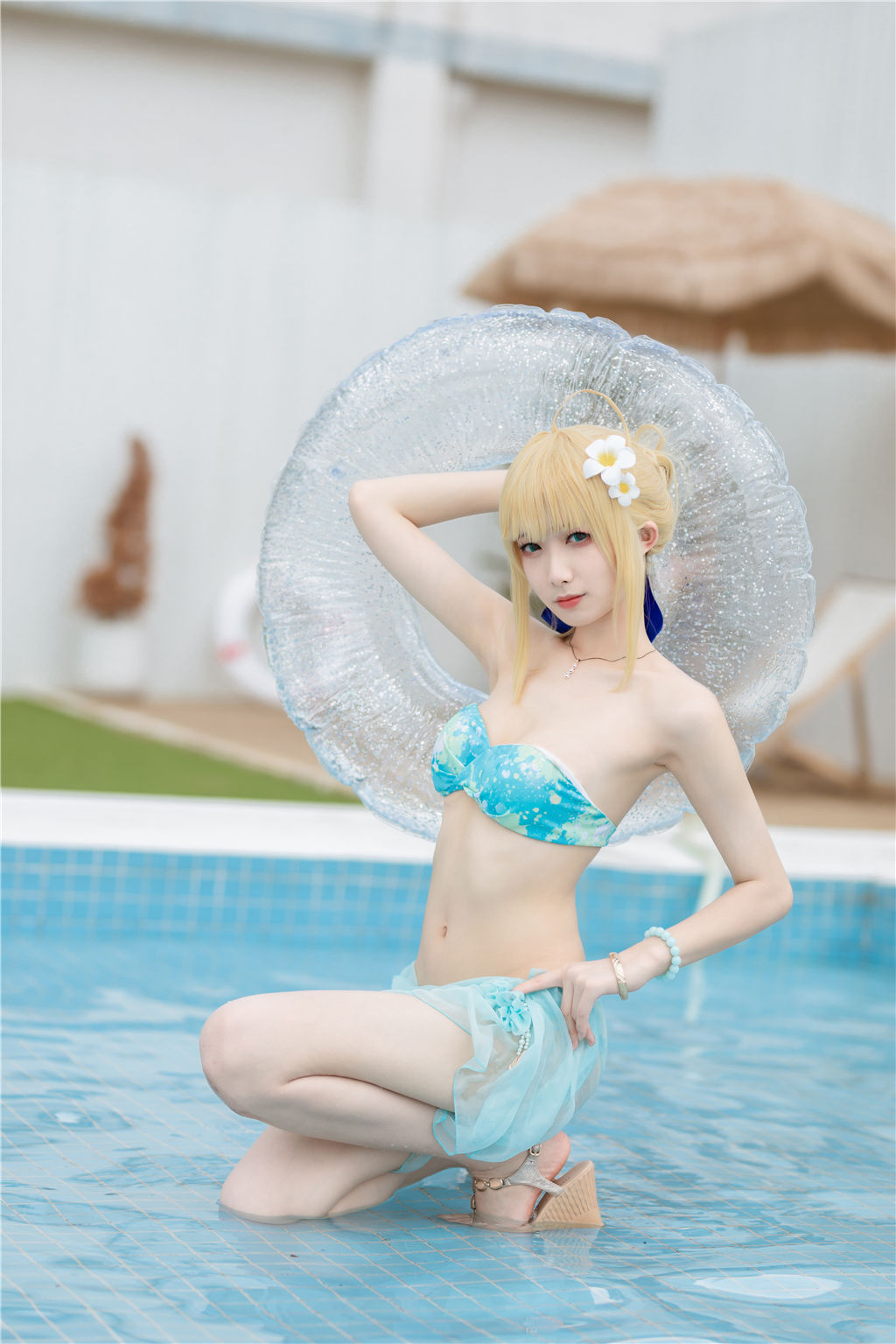 [福利COS] 动漫博主封疆疆v - 阿尔托莉雅・潘德拉贡 泳装