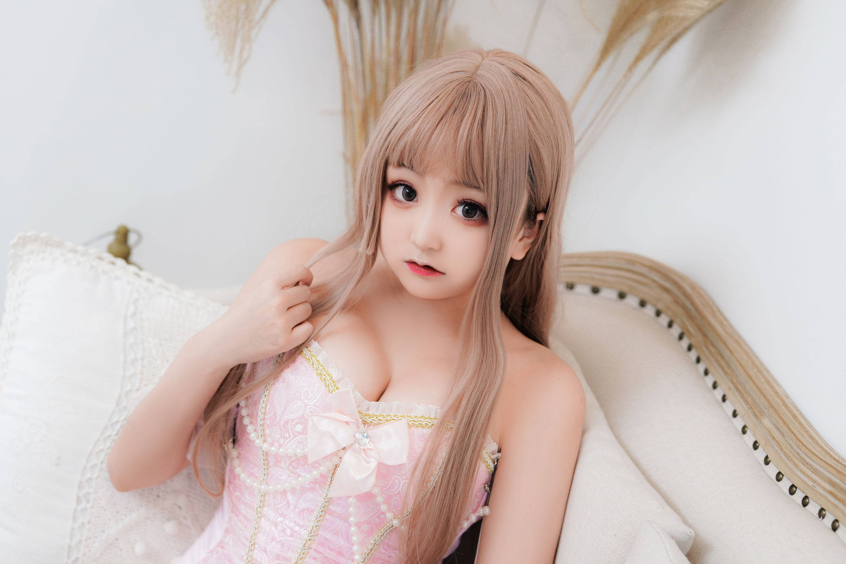 [福利COS] 动漫博主恩田直幸 - 粉色束缚