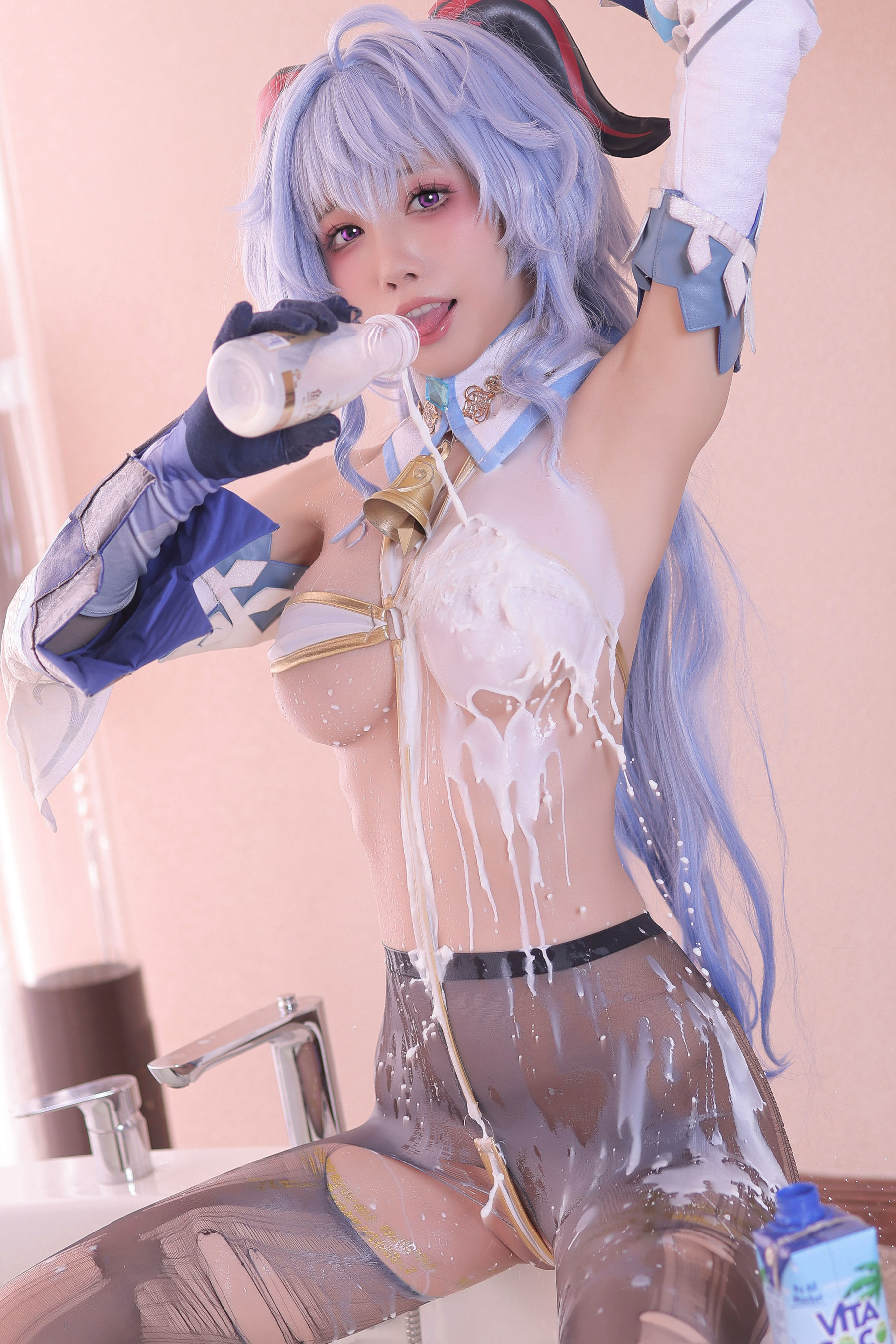 [福利COS] 动漫博主水淼aqua - 甘雨