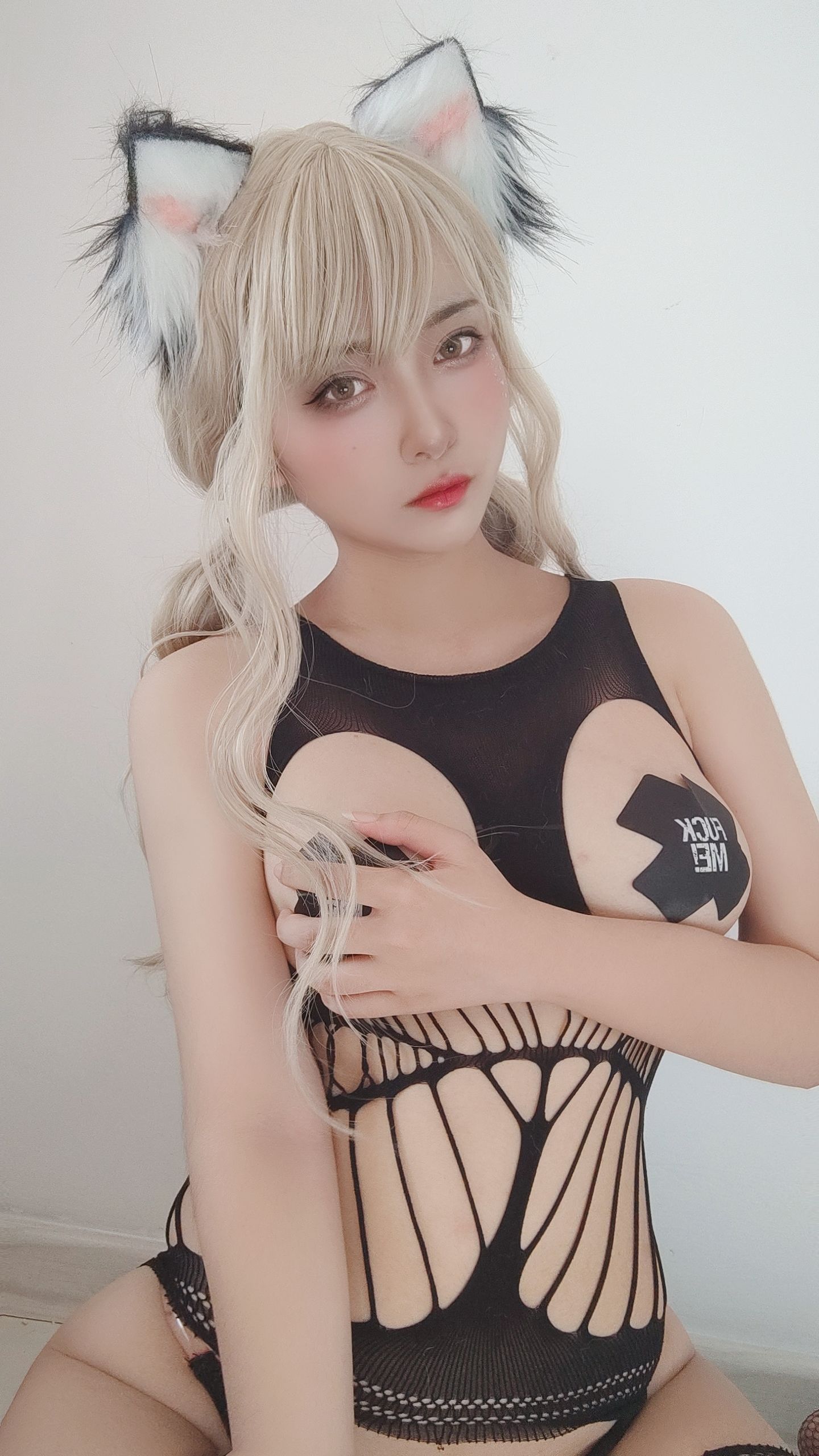 [福利COS] 动漫博主洛璃LoLiSAMA - 黑色蕾丝自拍