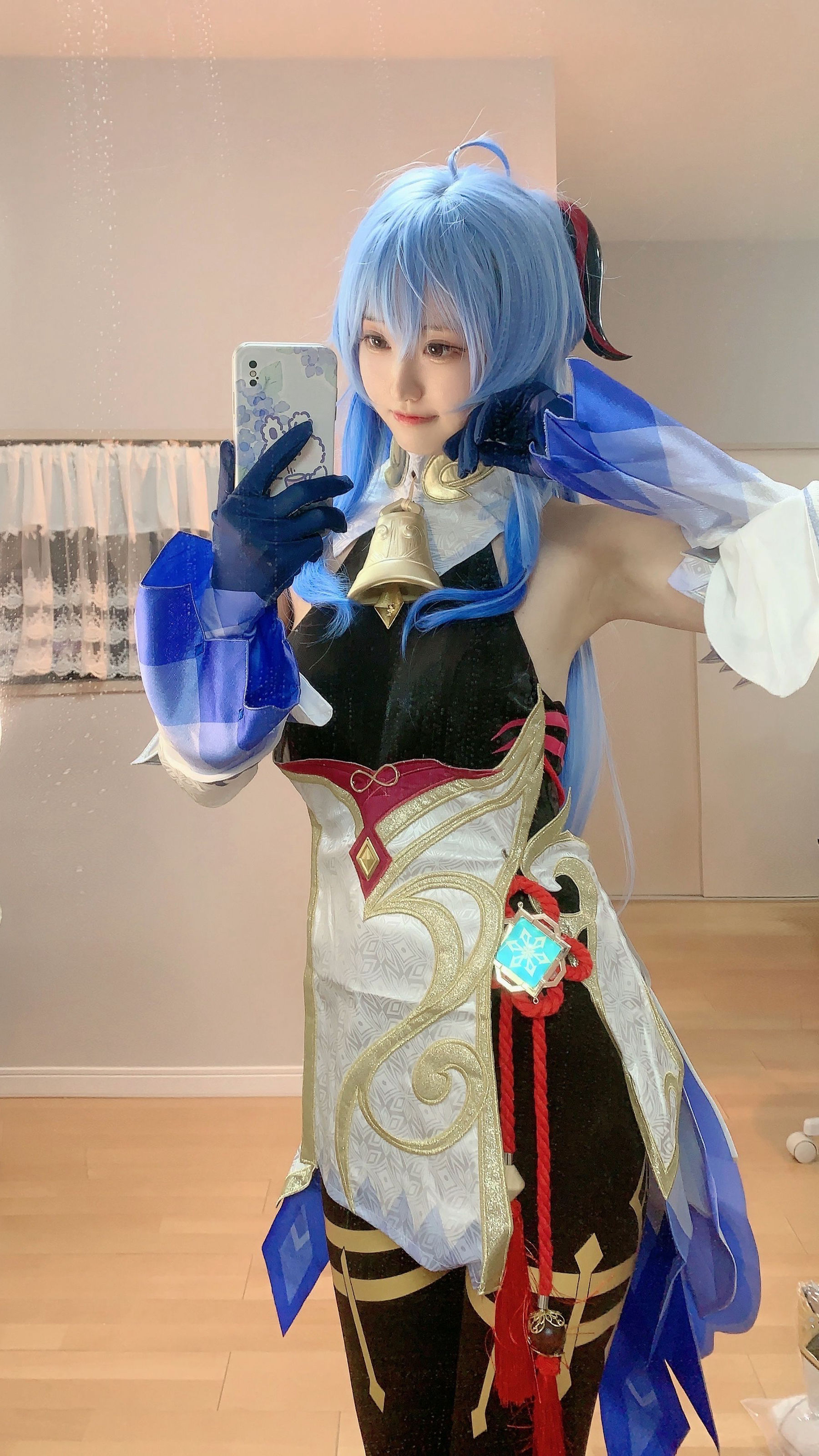 [福利COS] 千阳(ちよ) - 甘雨对镜拍