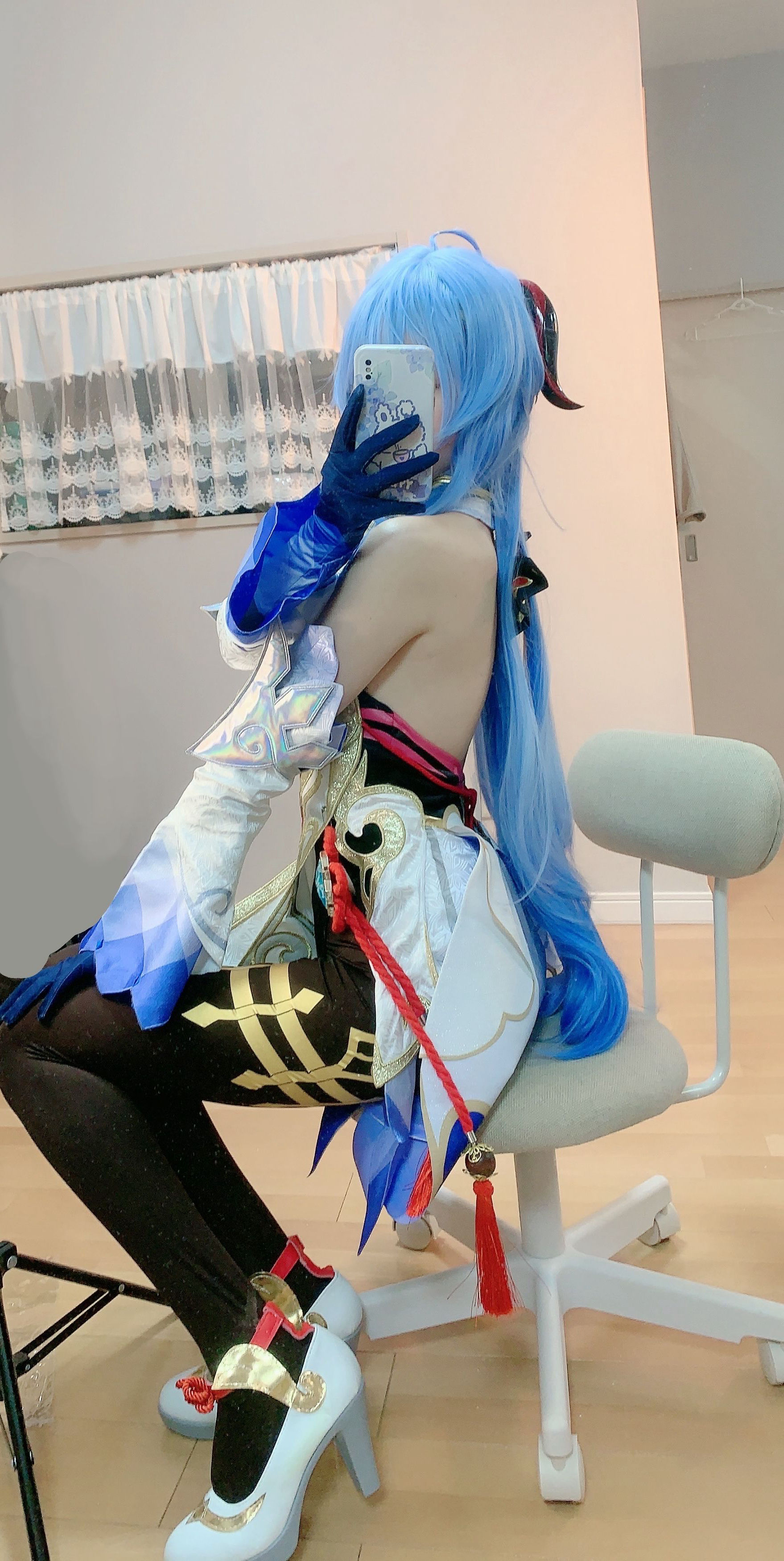 [福利COS] 千阳(ちよ) - 甘雨对镜拍