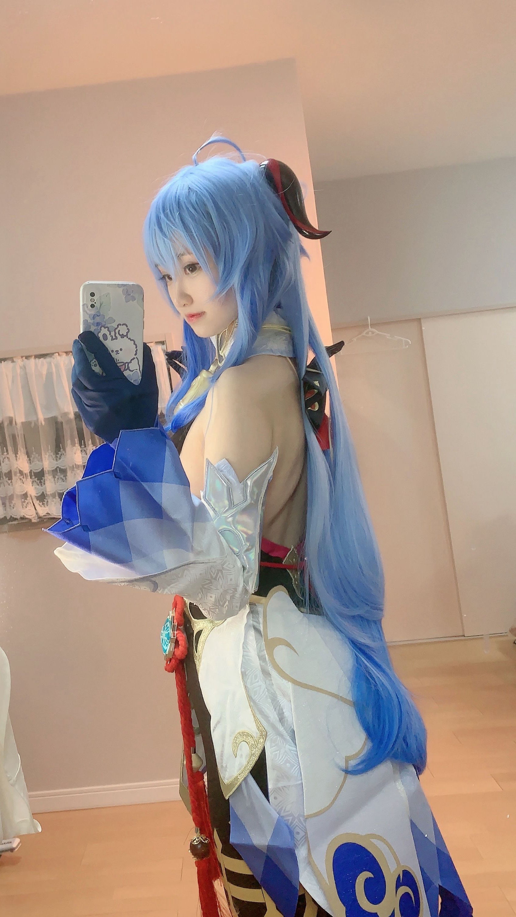 [福利COS] 千阳(ちよ) - 甘雨对镜拍
