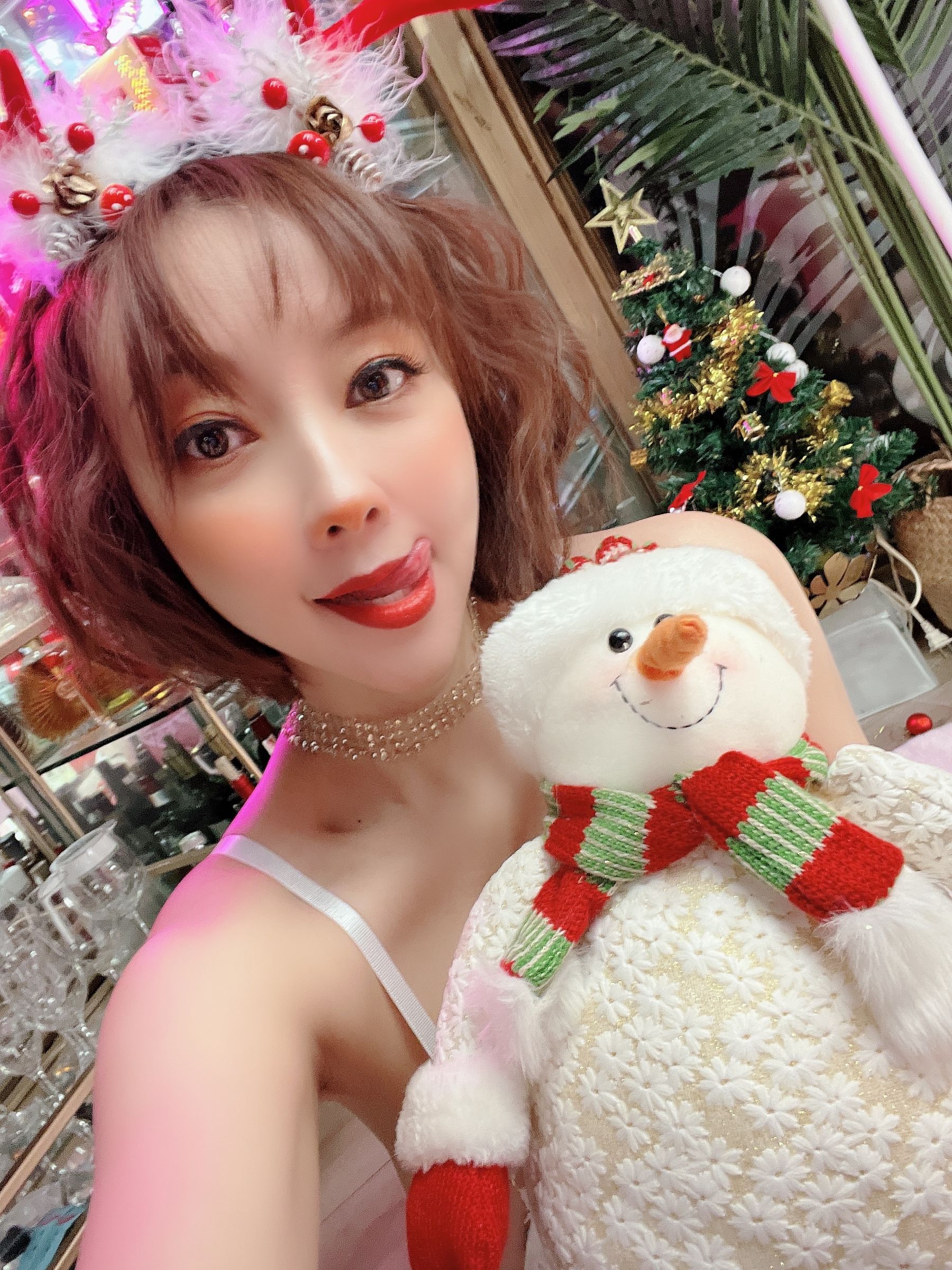 [福利COS] 果儿Victoria 微密圈视图合集