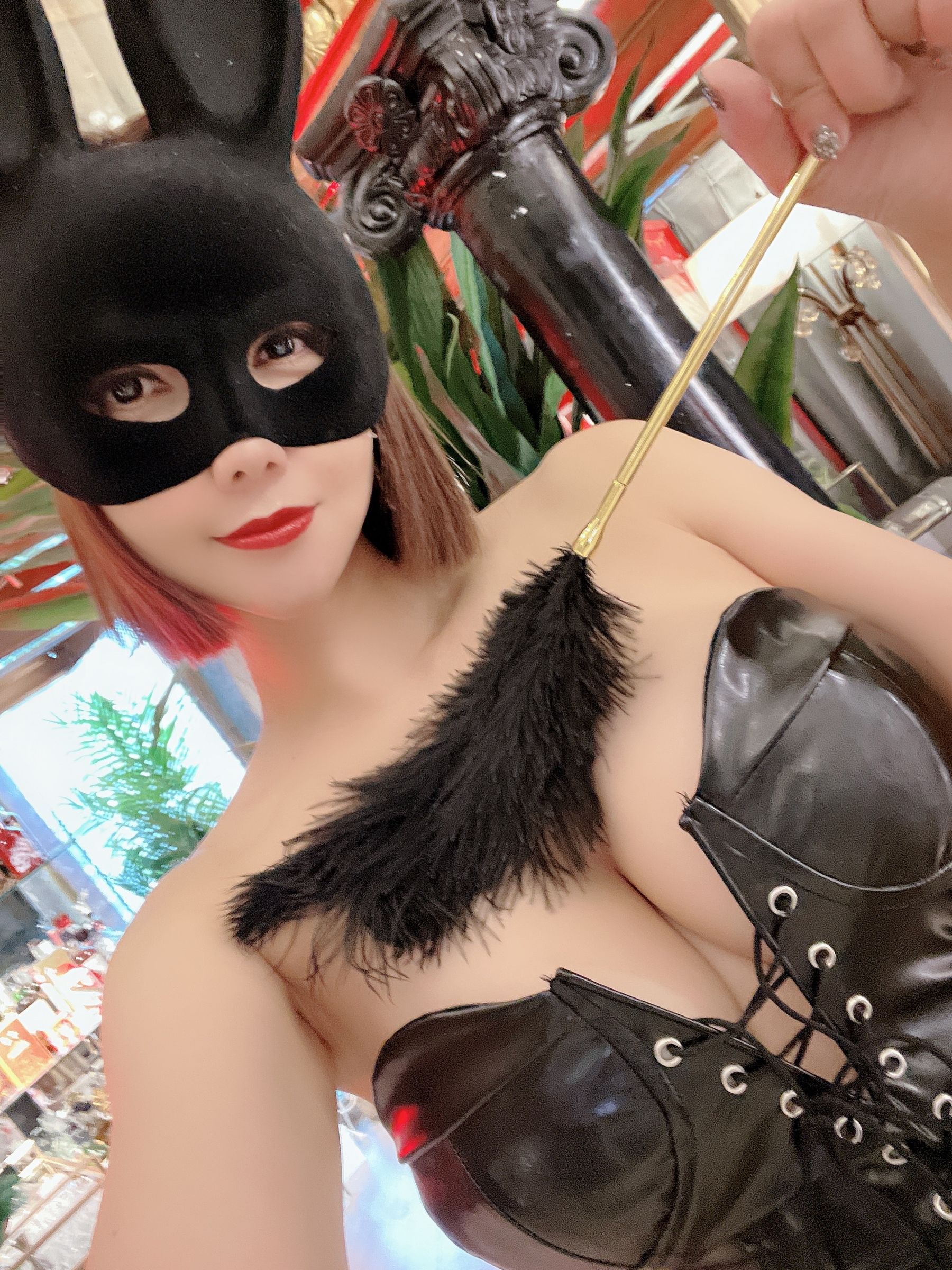 [福利COS] 果儿Victoria 微密圈视图合集