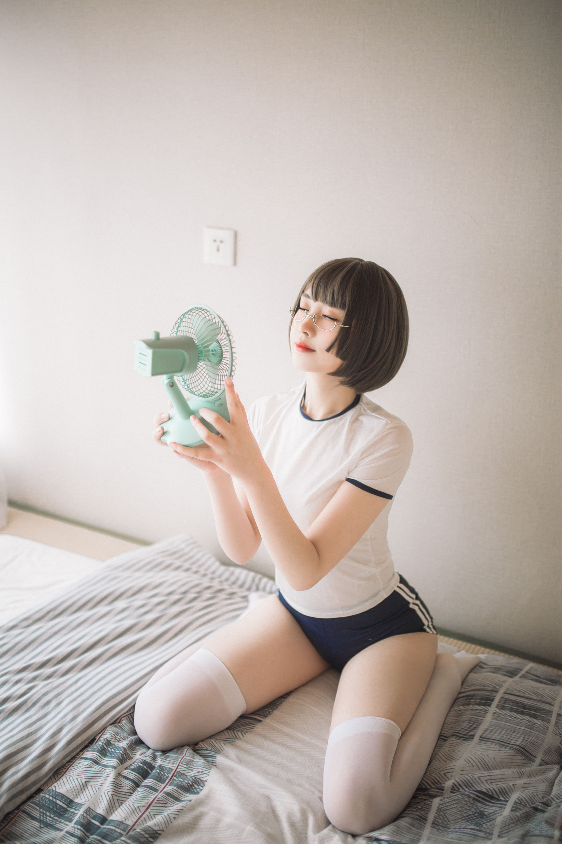 [福利COS] 次元少女念雪ww - 体操服