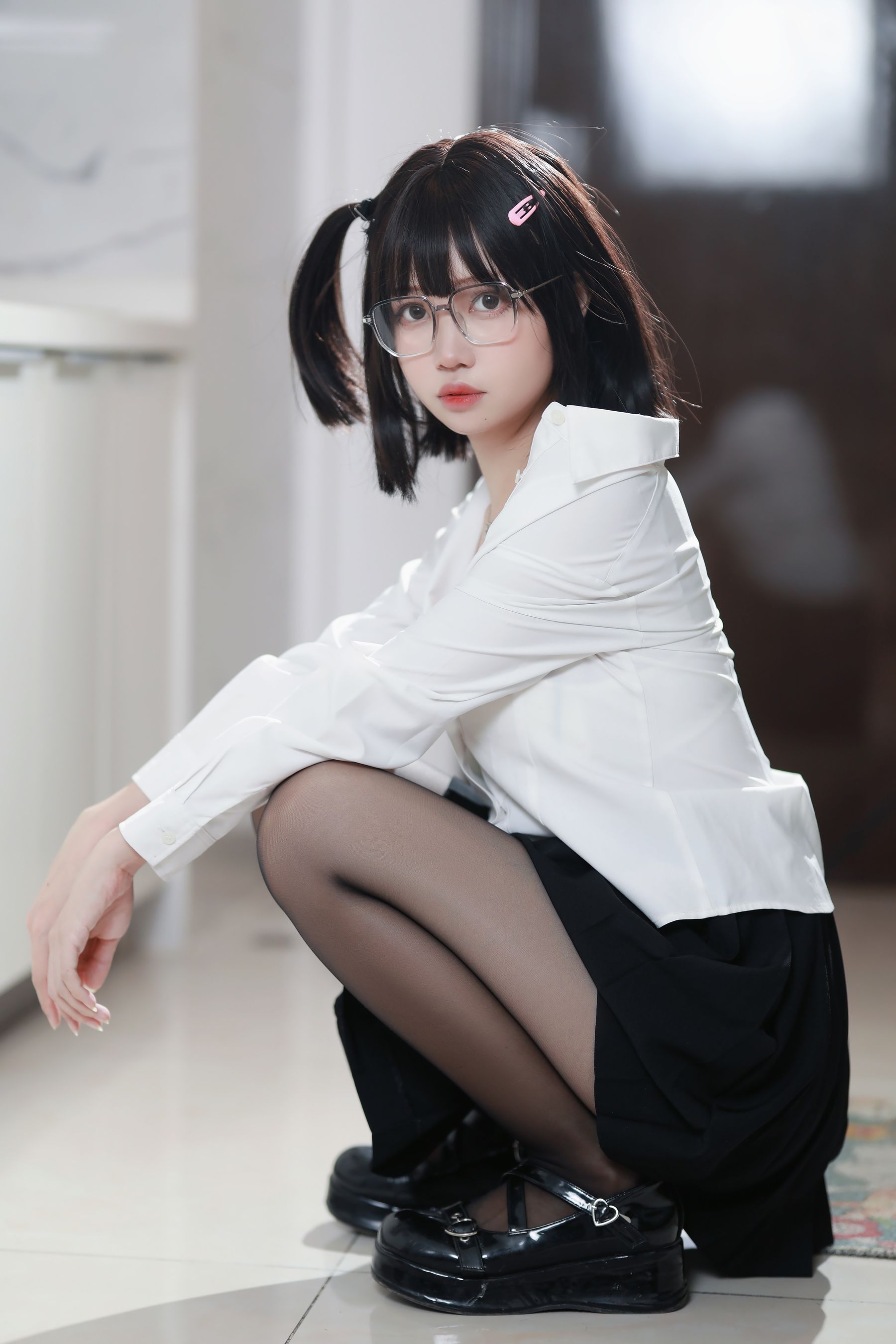 [福利COS] 洛桑w伊梓 - 眼镜妹妹