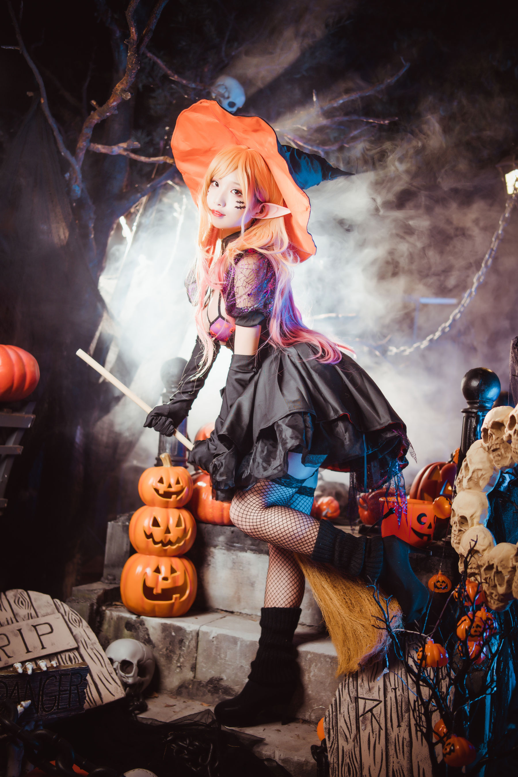 [福利COS] 狐玖玖 - 喜多川万圣节