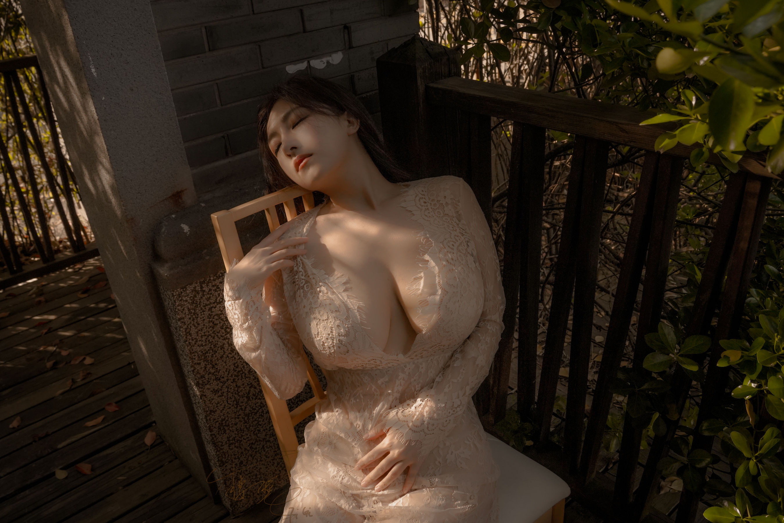 [福利COS] 网络红人樱晚gigi - 听日落时