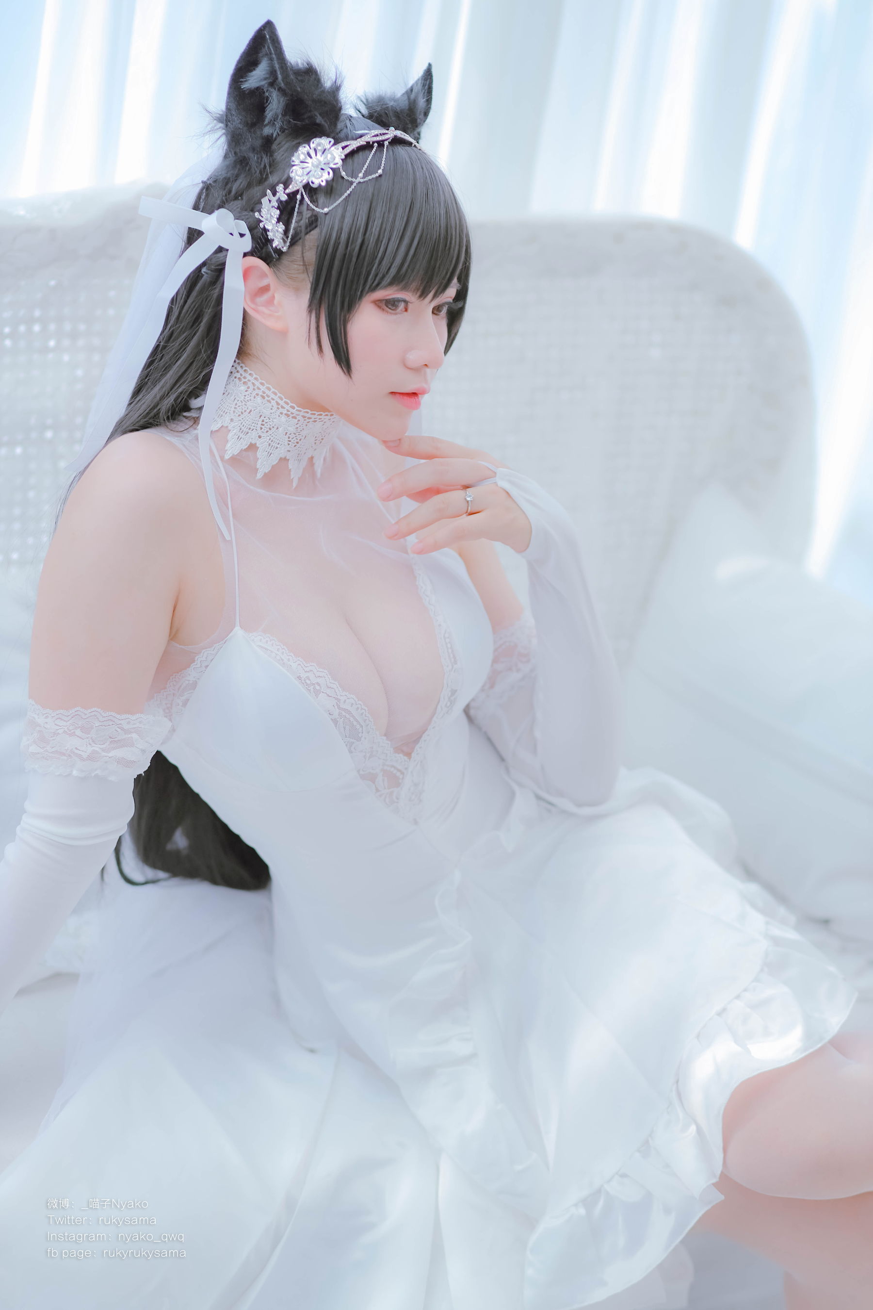 [福利COS] 萌妹子Nyako喵子 - 爱宕婚纱