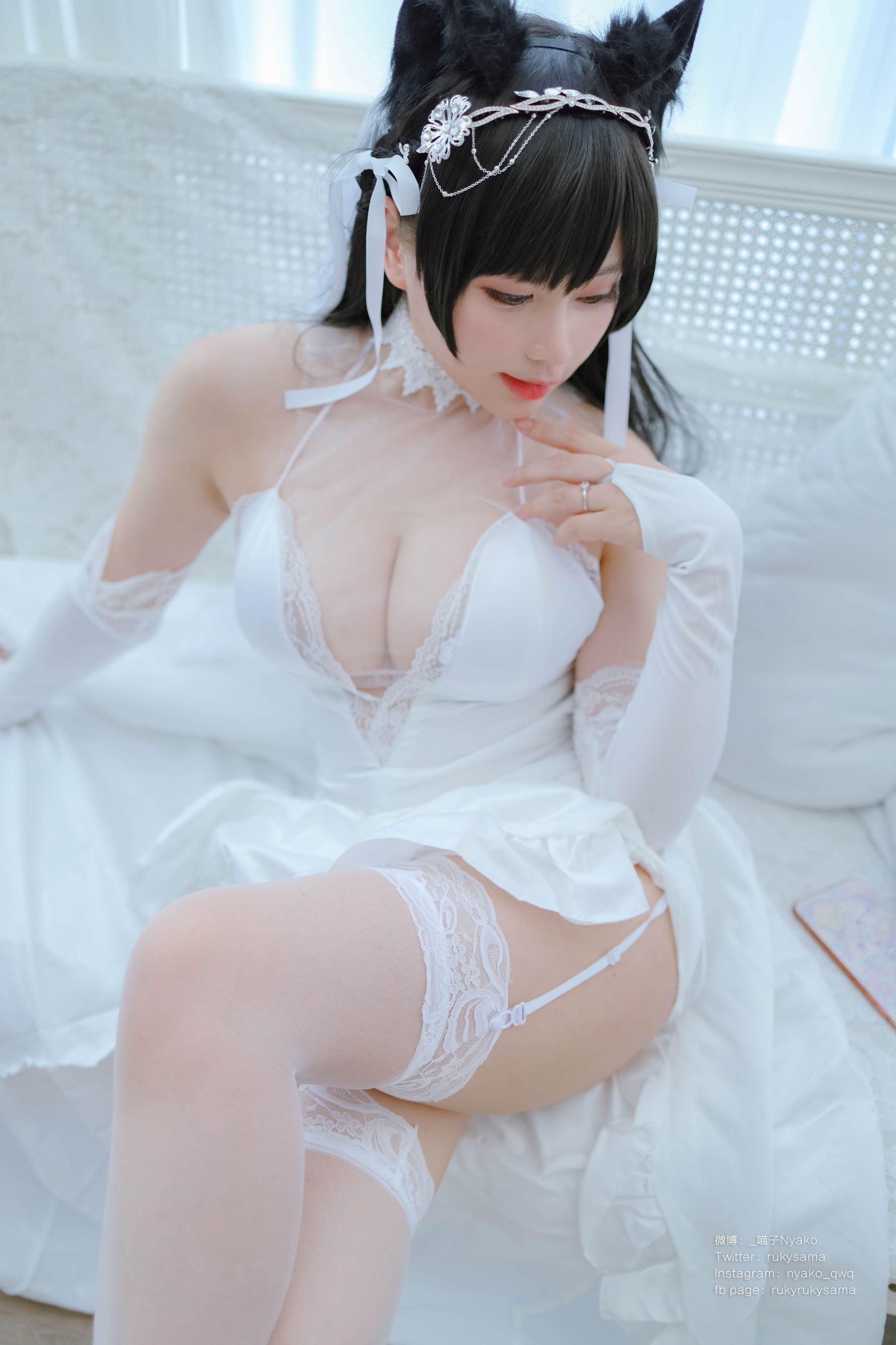 [福利COS] 萌妹子Nyako喵子 - 爱宕婚纱