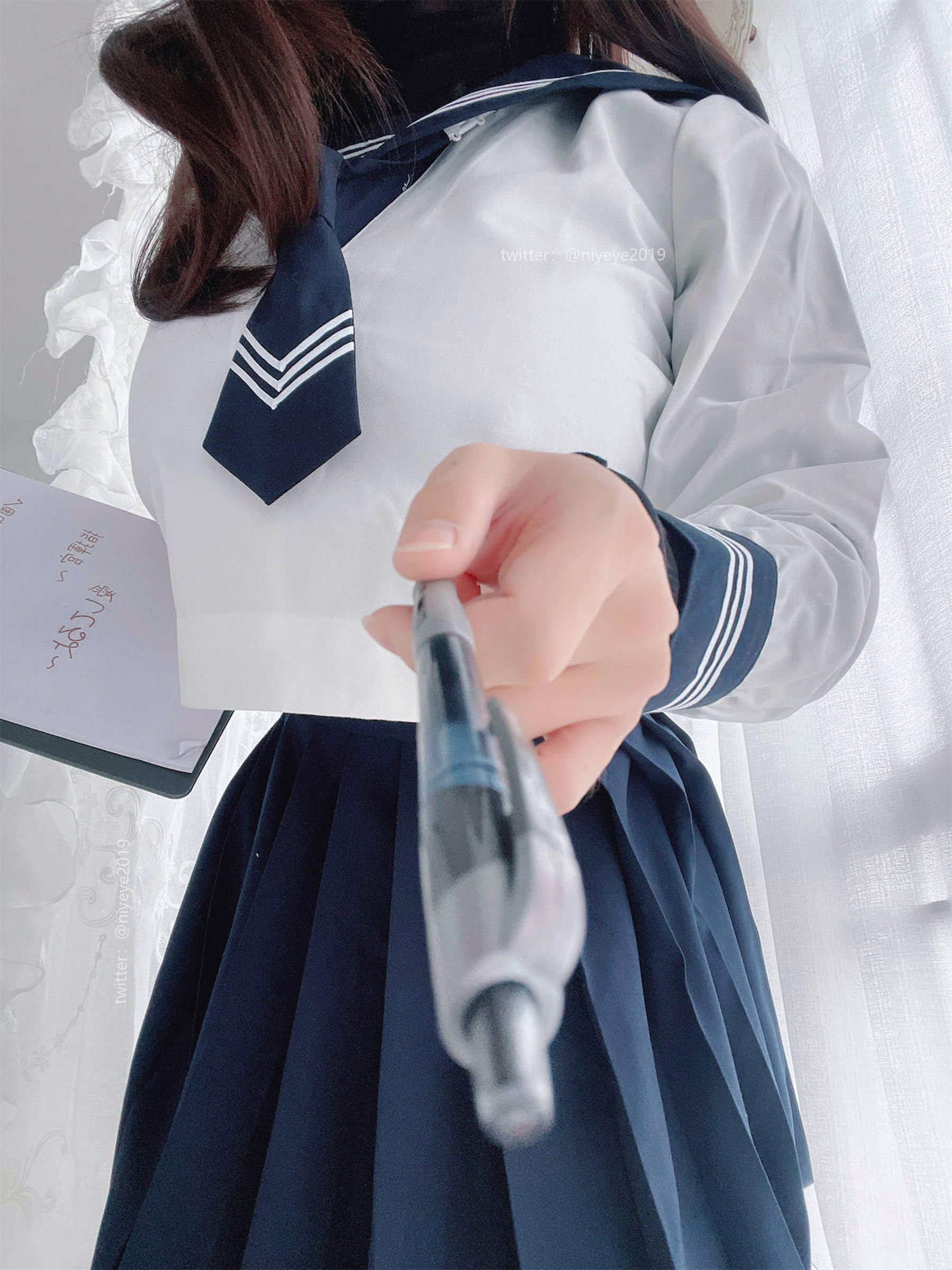 [福利COS] 萌系小姐姐-白烨-&耶米西奶露 - 风纪委员